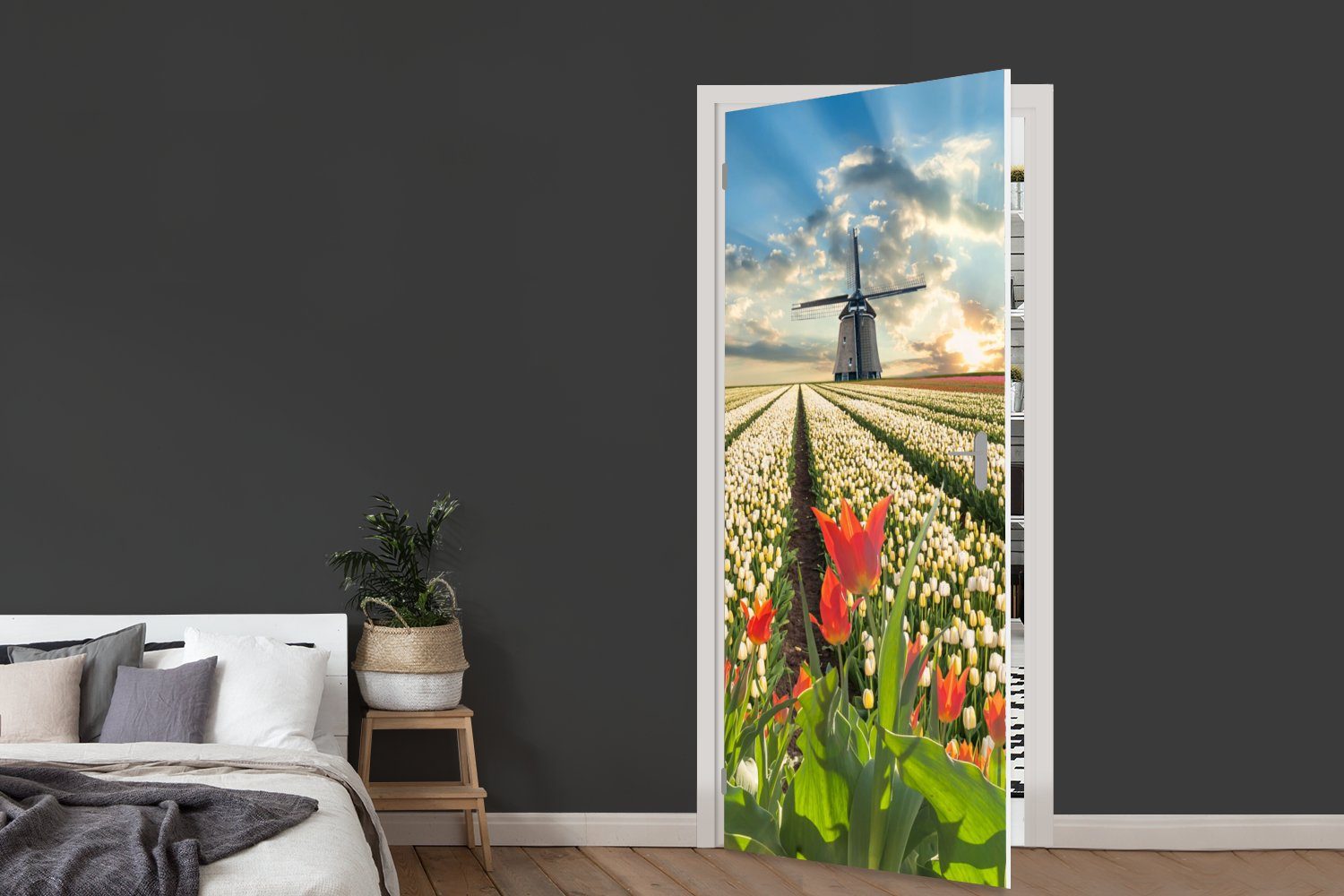 Türaufkleber, MuchoWow bedruckt, cm - für - St), 75x205 Tür, Matt, (1 Tulpen - Türtapete Himmel Natur, Fototapete Windmühle