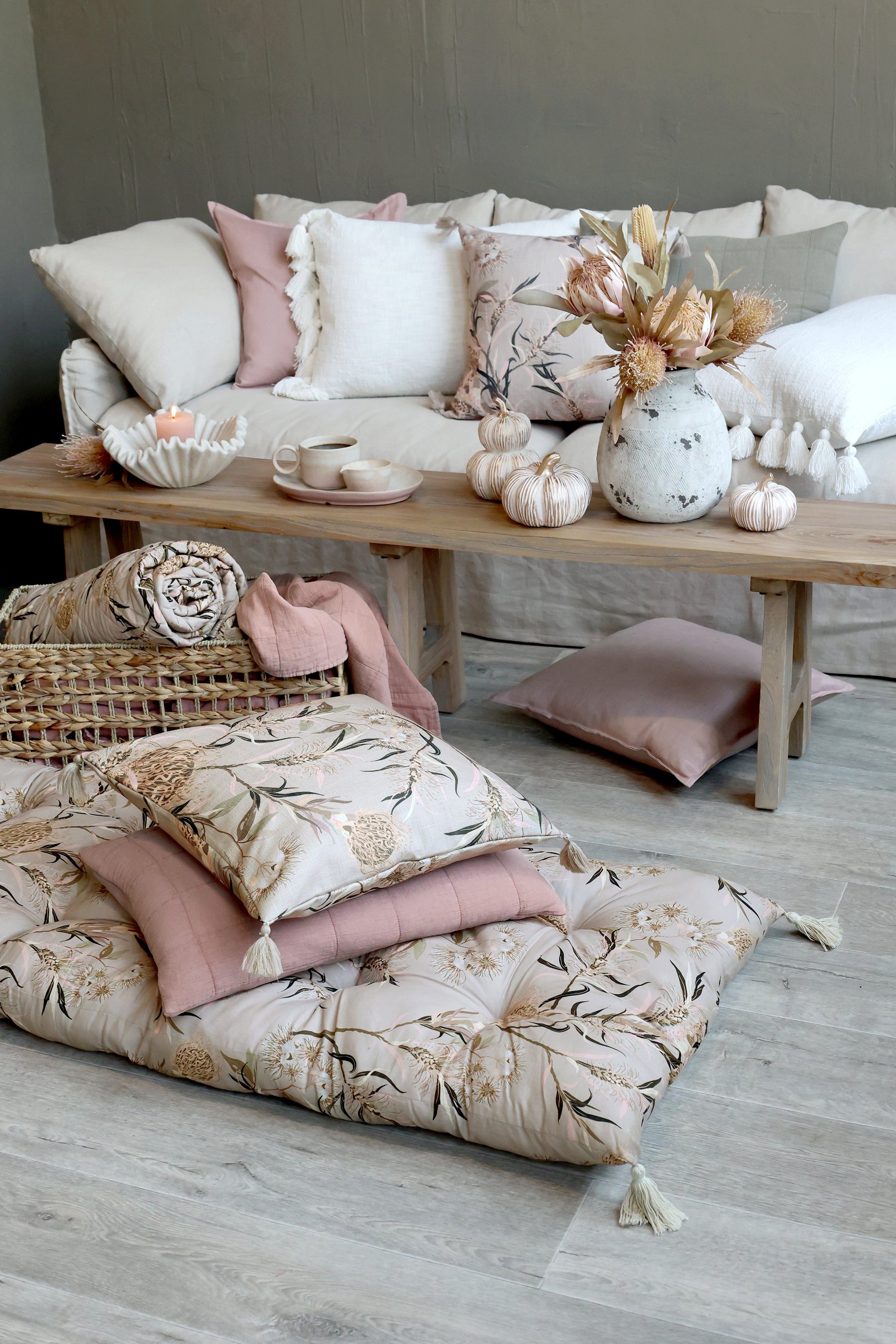 Chic Antique Tagesdecke Chic Antique Aix Quilt mit Blumenmuster Taube