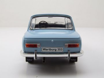 Whitebox Modellauto Wartburg 353 1967 hellblau Modellauto 1:24 Whitebox, Maßstab 1:24