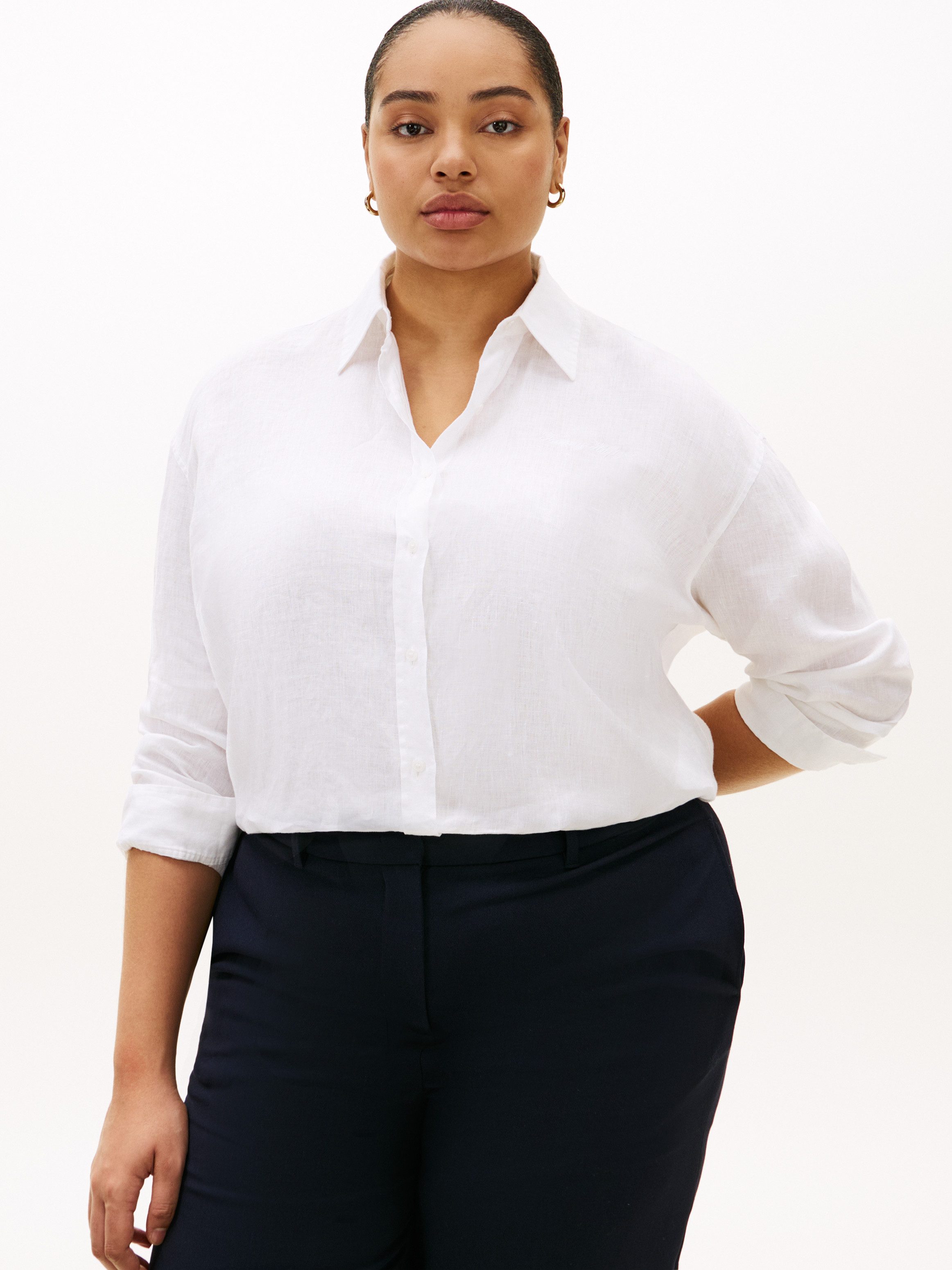 Tommy Hilfiger Curve Langarmbluse CRV ESS LINEN ROUND HEM SHIRT in großen Größen, oversize