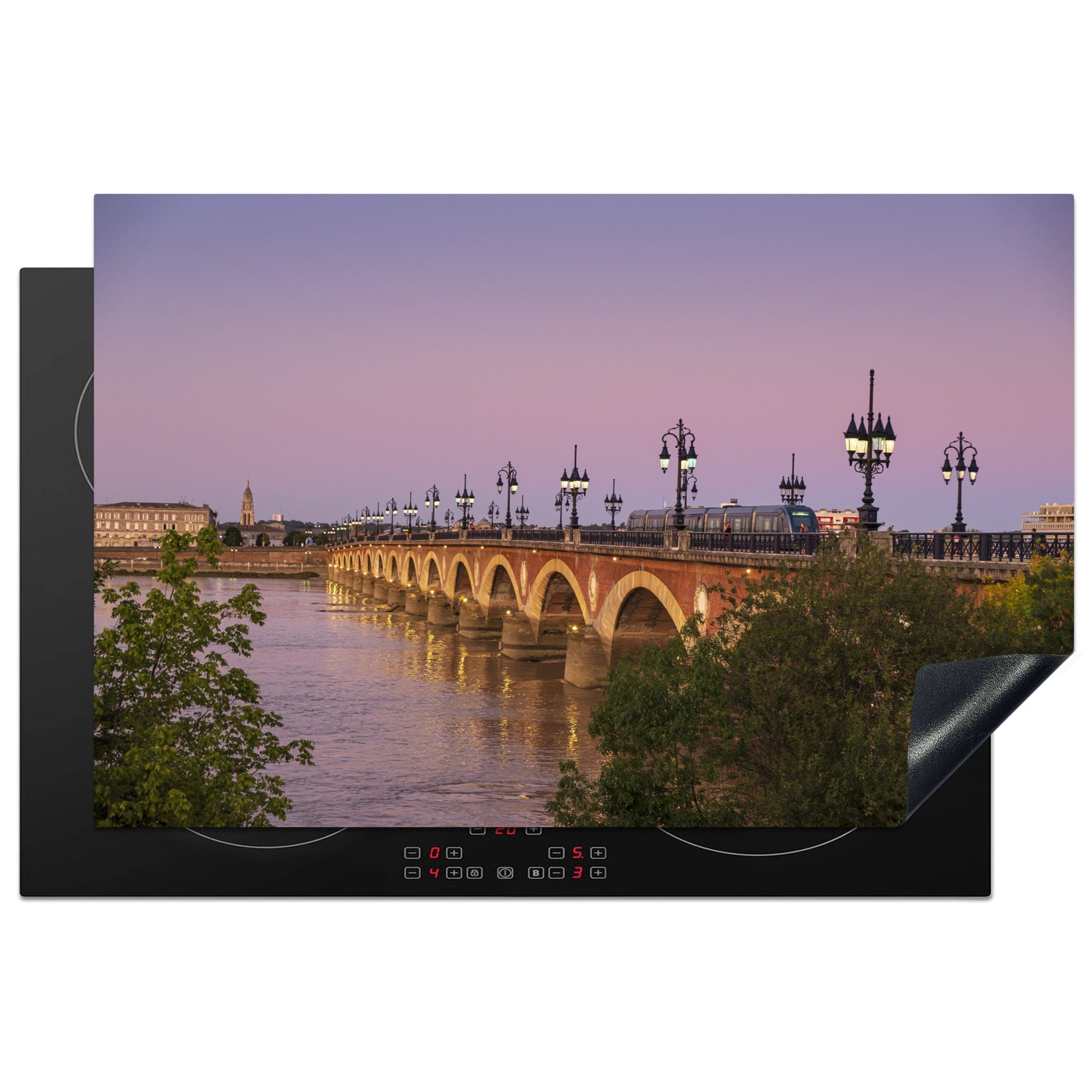 MuchoWow Herdblende-/Abdeckplatte Abend an der Pont de Pierre am Fluss Garonne in Bordeaux, Frankreich, Vinyl, (1 tlg), 81x52 cm, Induktionskochfeld Schutz für die küche, Ceranfeldabdeckung