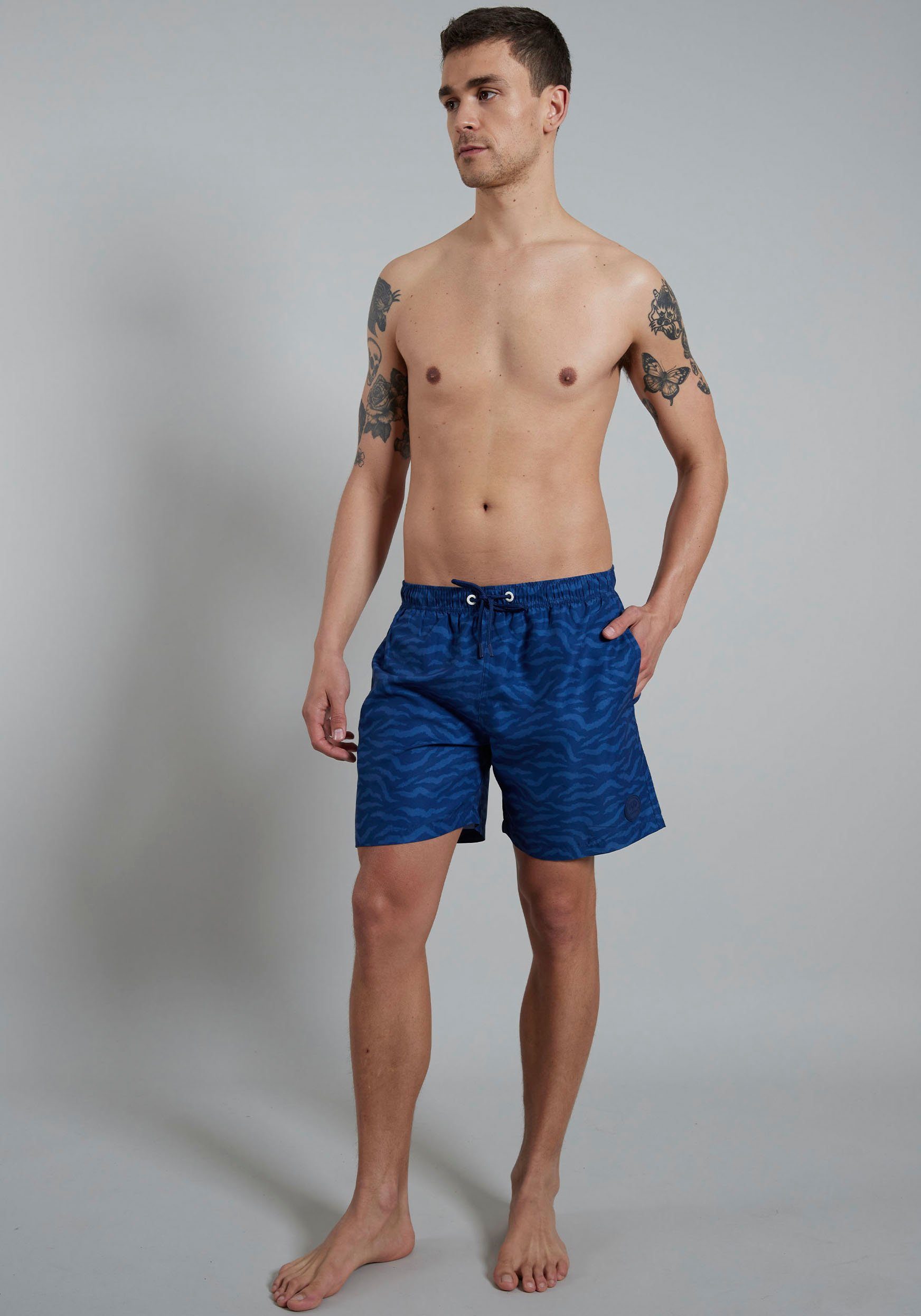 CECEBA Badeshorts mit tollem Print für warme Sommertage, bequem, pflegeleicht