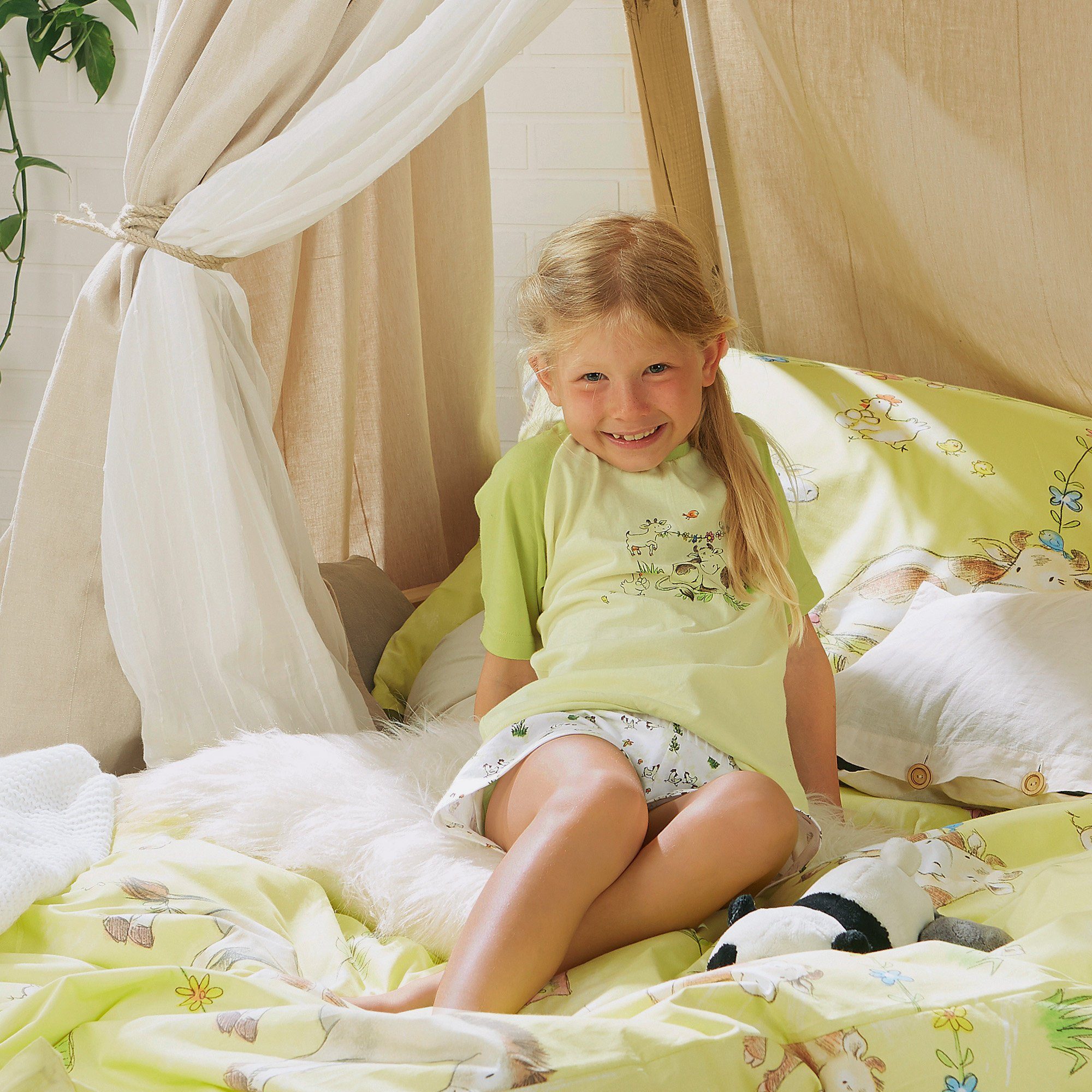 Erwin Müller Pyjama Kinder-Shorty Single-Jersey gemustert/Tiermotive: Kuh, Hühner