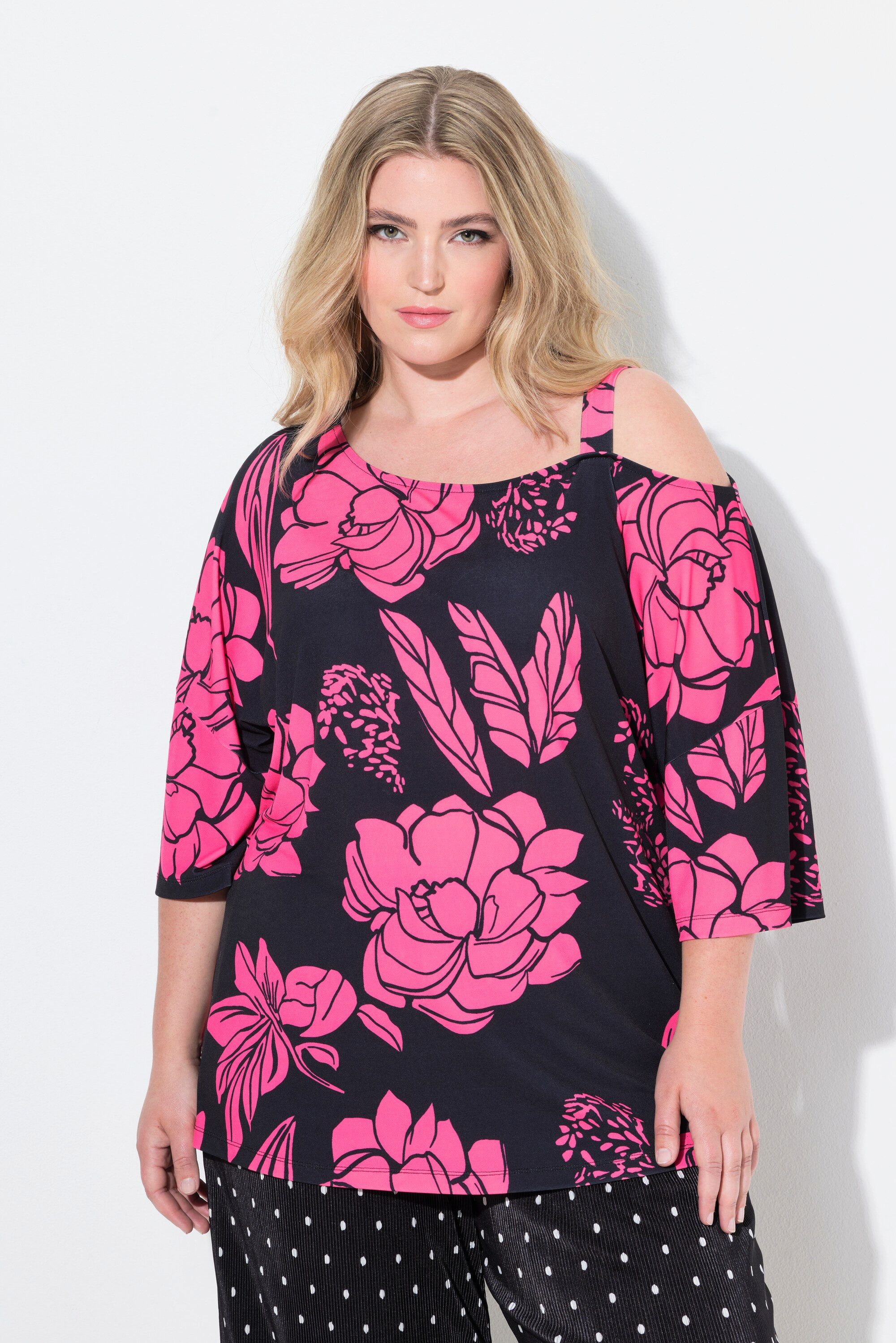 T-Shirt T-Shirt oversized Blumen Schulter CutOut