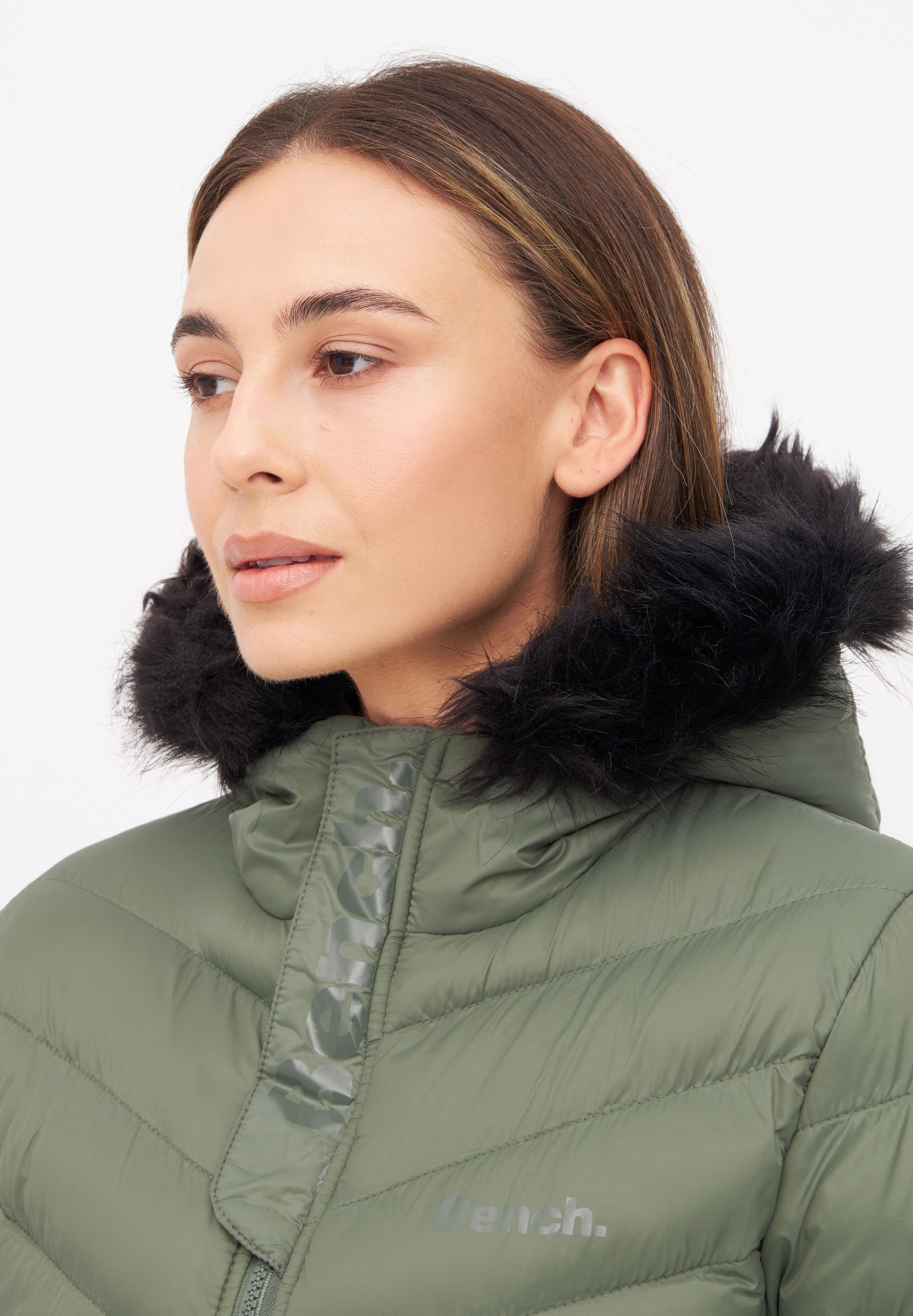 Bench. Steppjacke INKEN lässige Passform, aus Polyester, mit Reißverschluss