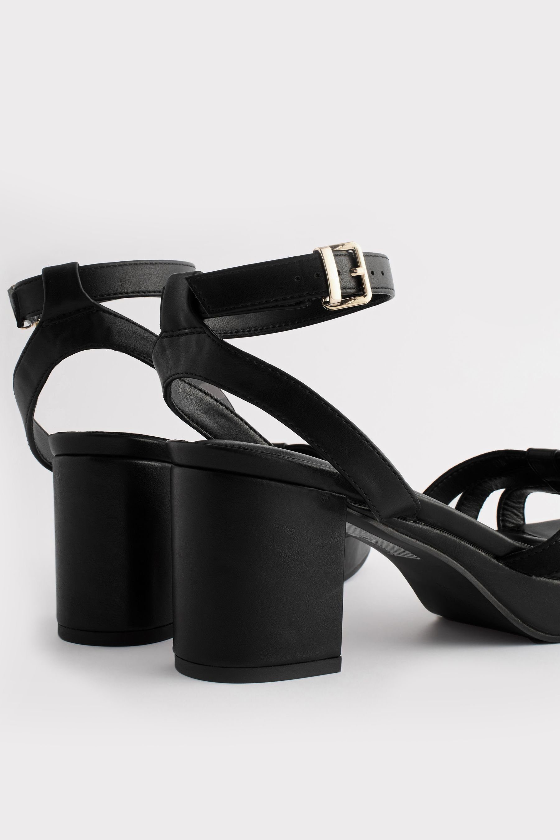 Next Forever Comfort® Niedrige Keilabsatzschuhe Plateausandaletten günstig online kaufen