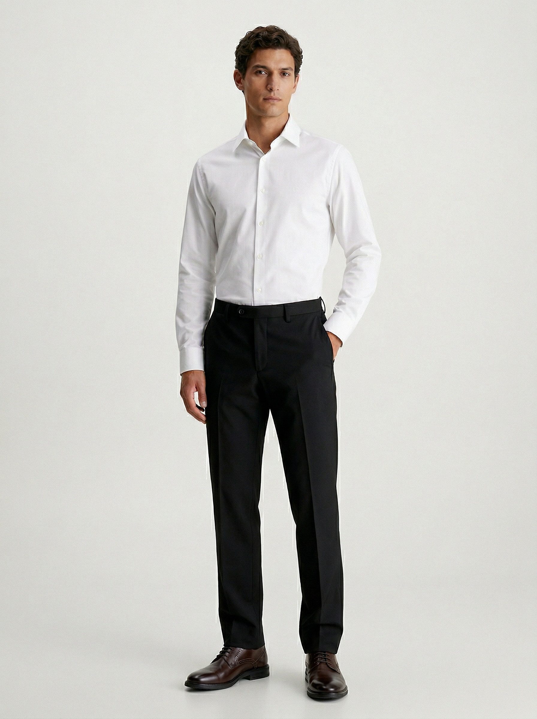 Zum Outfit 12