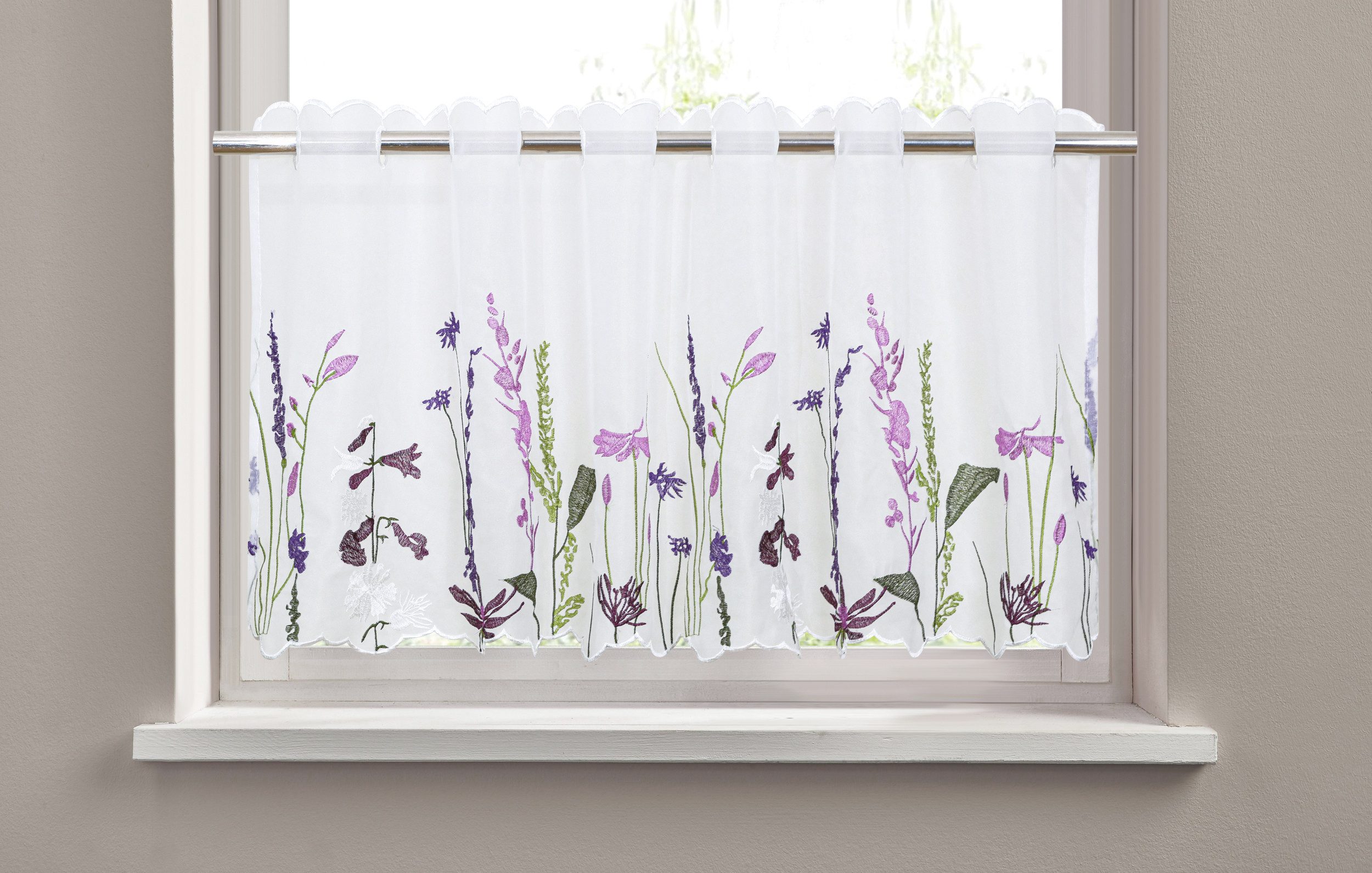 OTTO home Scheibengardine Bille (1 St), Durchzuglöcher, transparent, Voile, transparent, mit einseitiger Stickerei, waschbar, Blumen