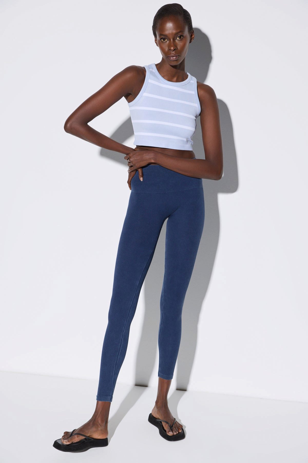 Crop-Top Neckholder-Crop-Top