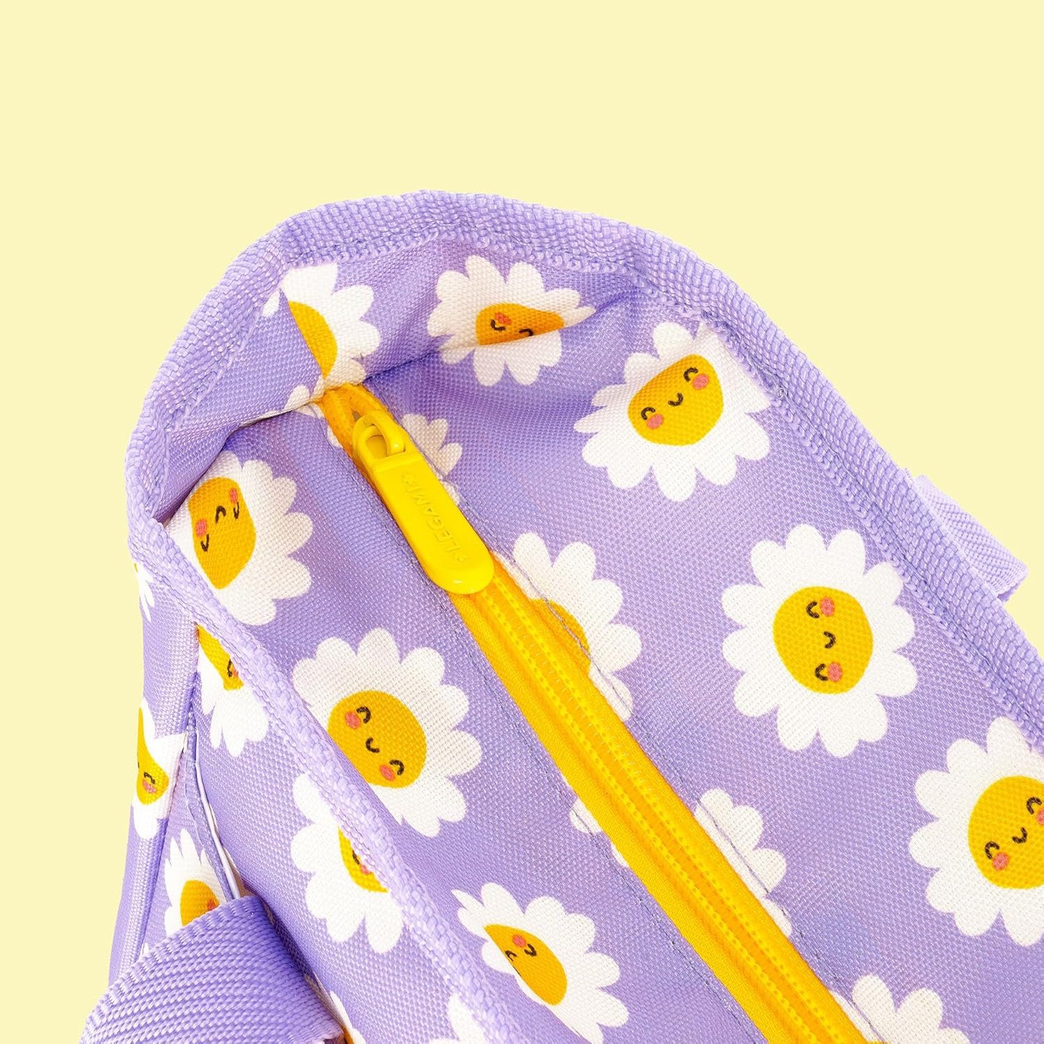 Legami Federmäppchen Legami Lunch Bag Daisy, 10,8 L, 33x22x15 cm, RPET
