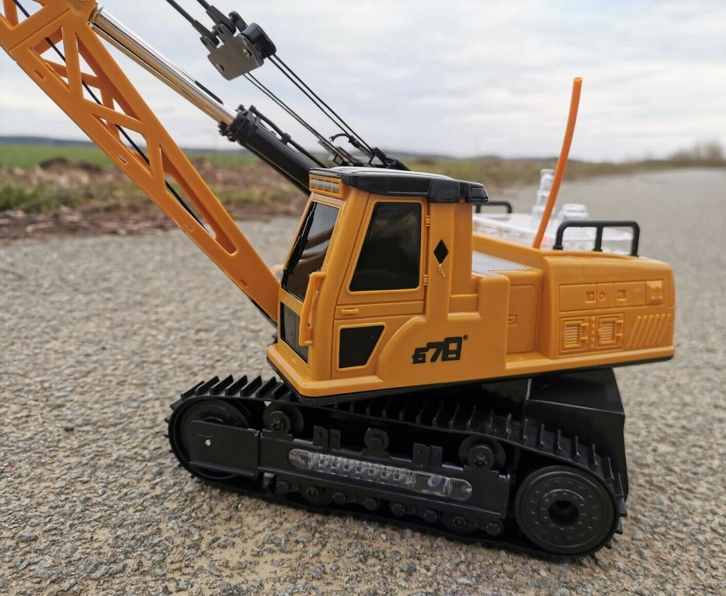 BruKa RC-Kran RC Raupenkran TOPLIFTER ferngesteuerter Baukran Kran Baufahrzeug