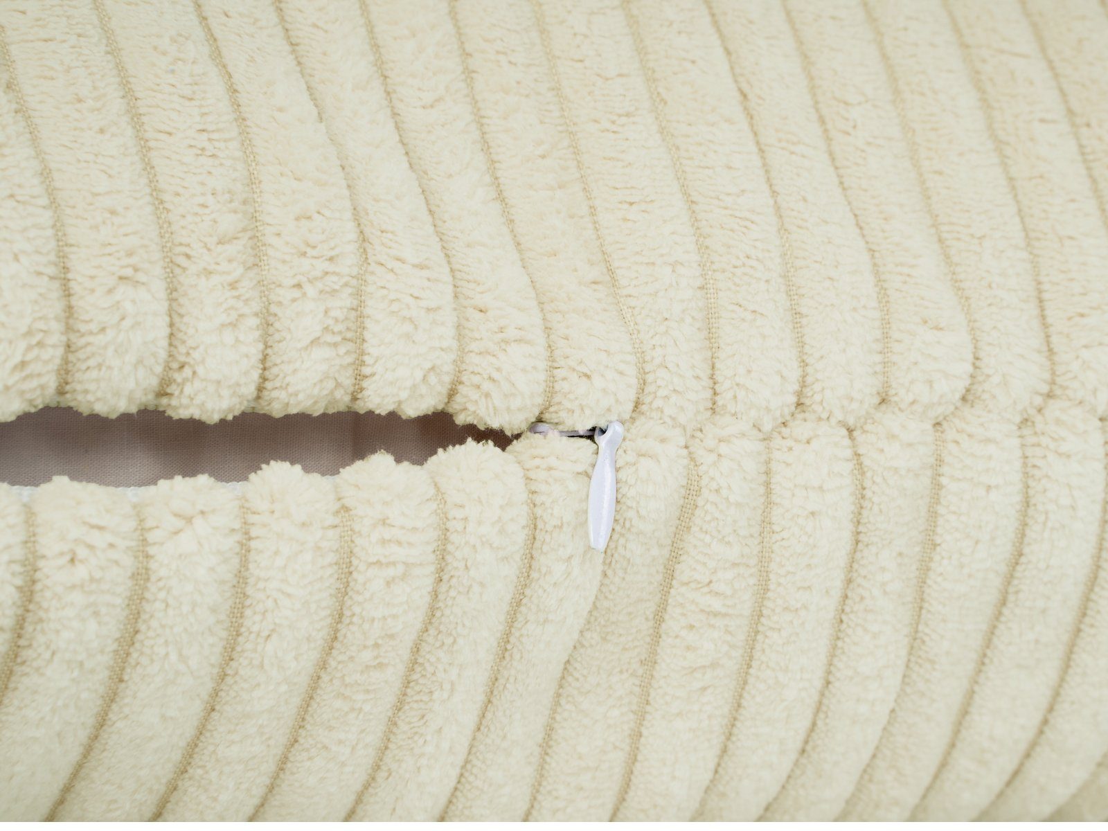 ca. kreide-beige HYggelig No.2, Deko-Kissenhülle beties 30x50 cm Kissenbezug Stück), Samt-Breit-Cord (1