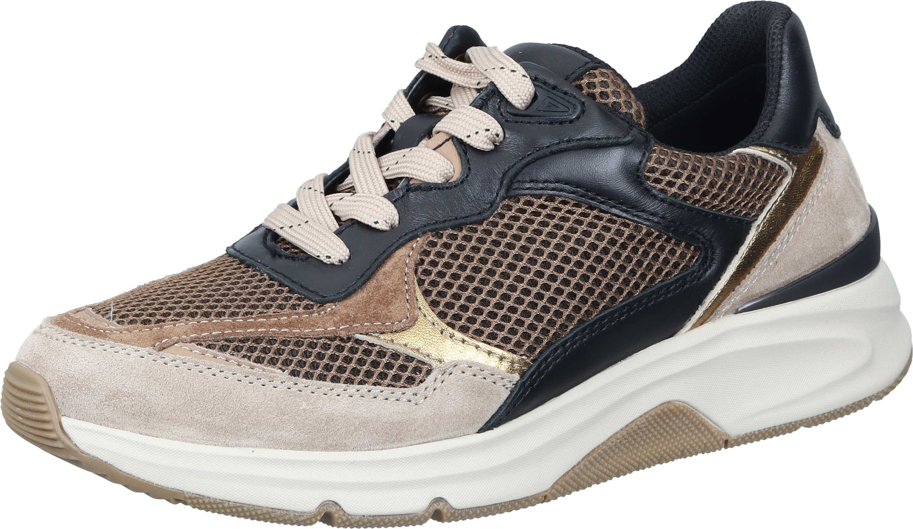 Sneaker Sneaker