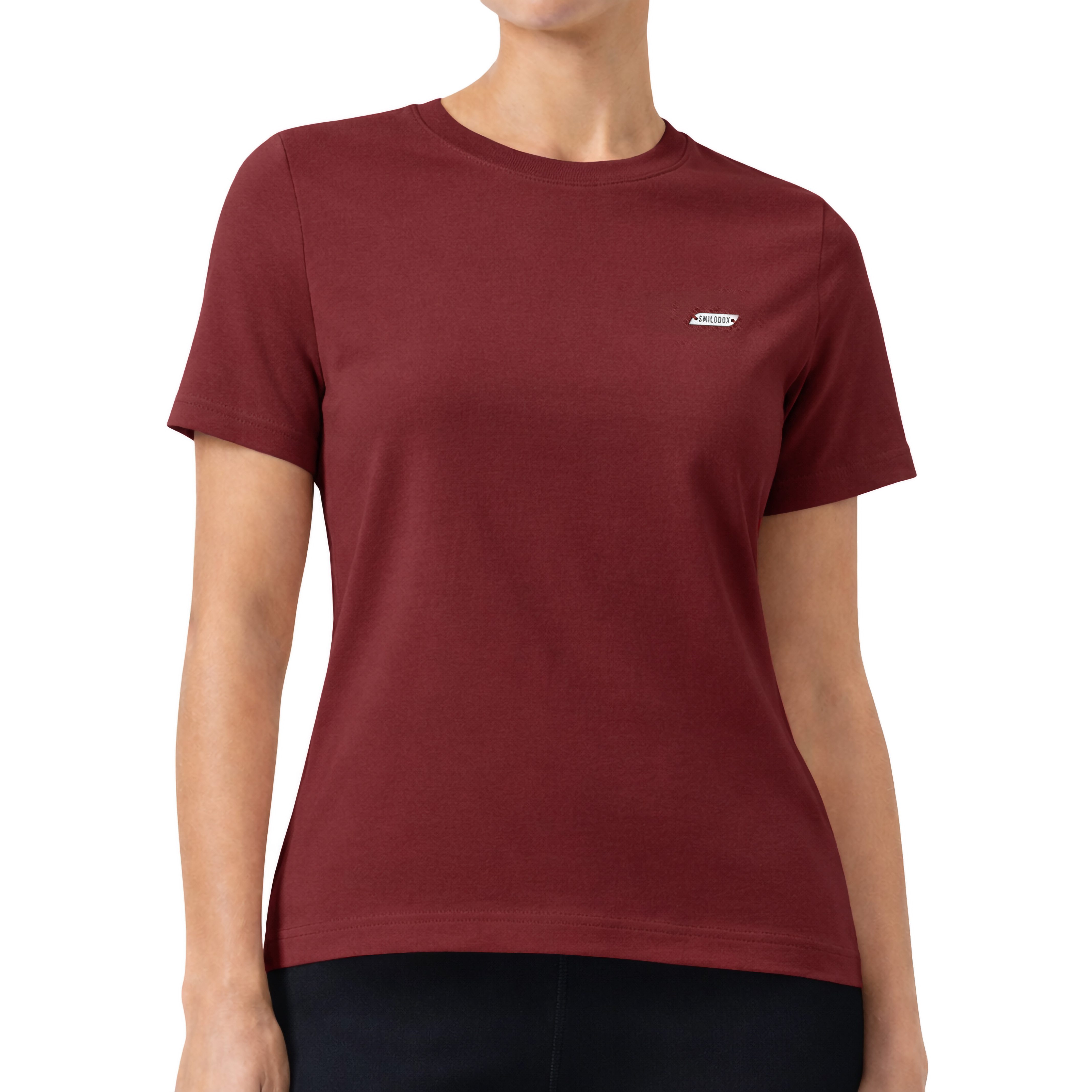 Smilodox T-Shirt Laurena, Schlichtes Shirt, graviertes Metallabel, Weiches günstig online kaufen