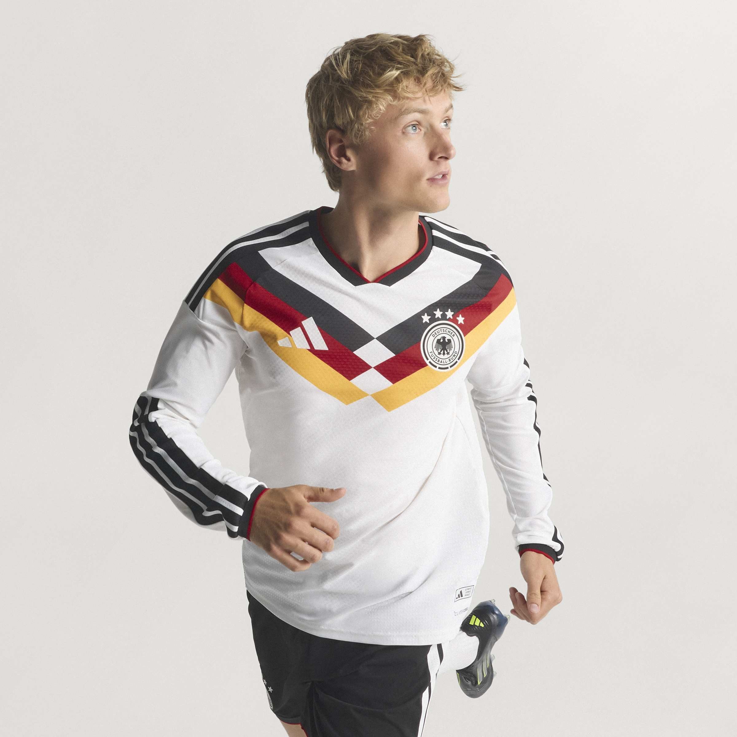 adidas Performance Fußballtrikot DEUTSCHLAND 26 AUTHENTIC LANGÄRMELIGES HEI günstig online kaufen