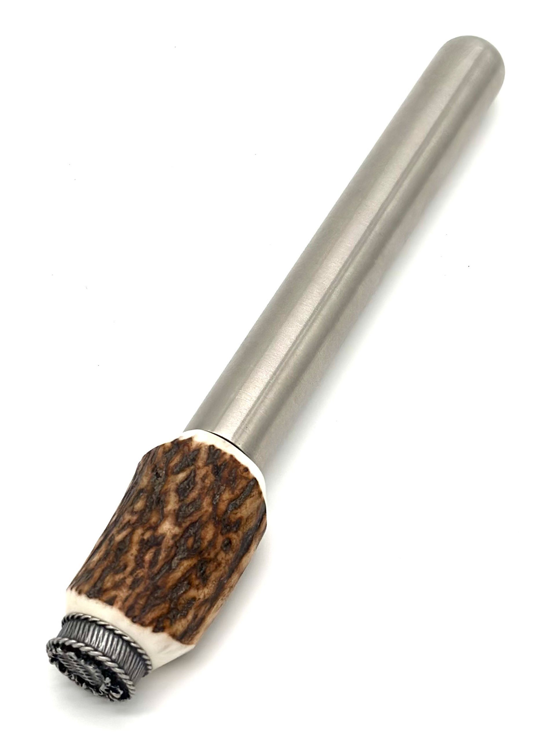 Almbock Flachmann Hirschhorn Flachmann mit Bayernwappenmotiv, mit original Hirschhorngriff