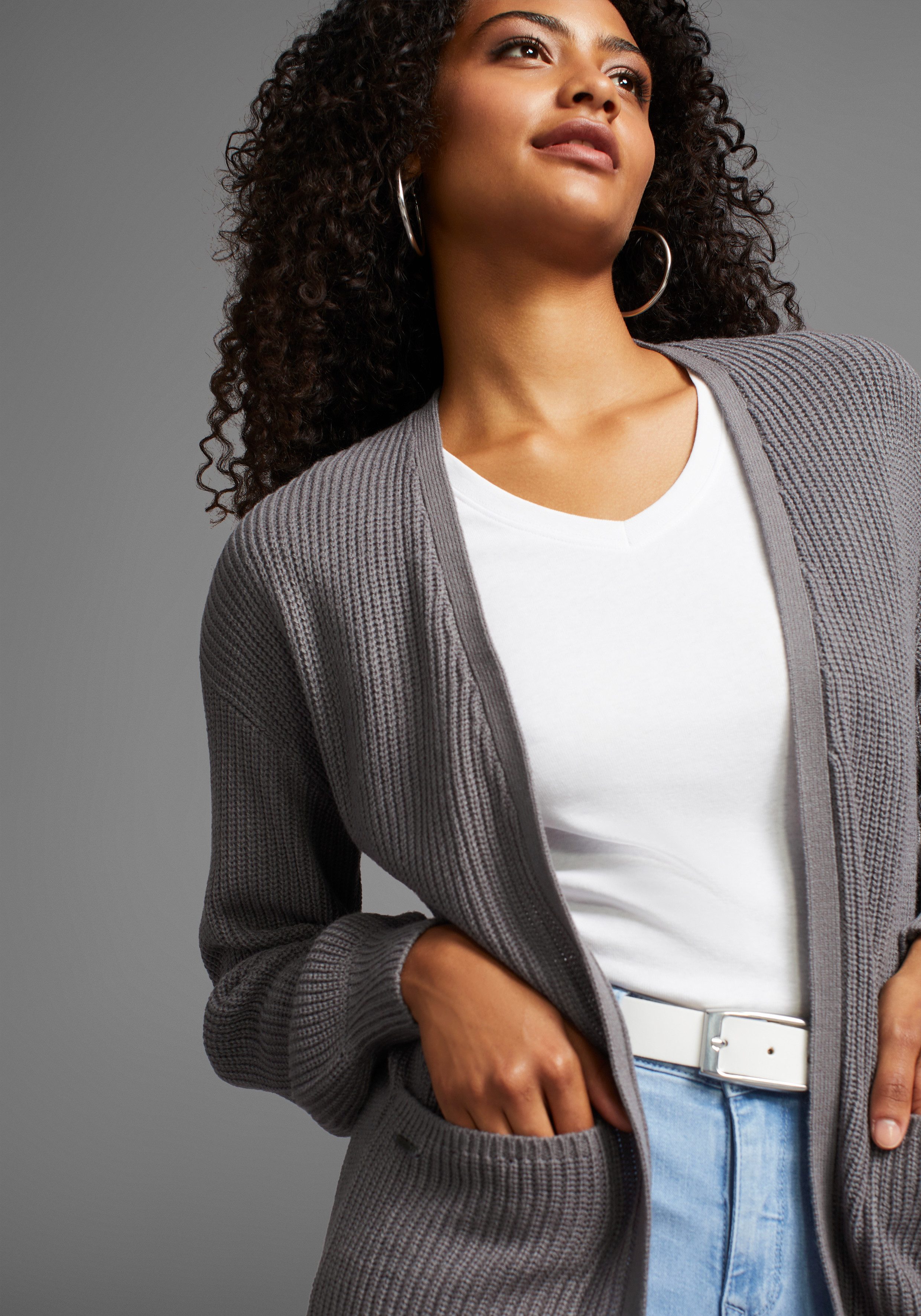 KangaROOS Strickjacke aus kuscheligem Strick