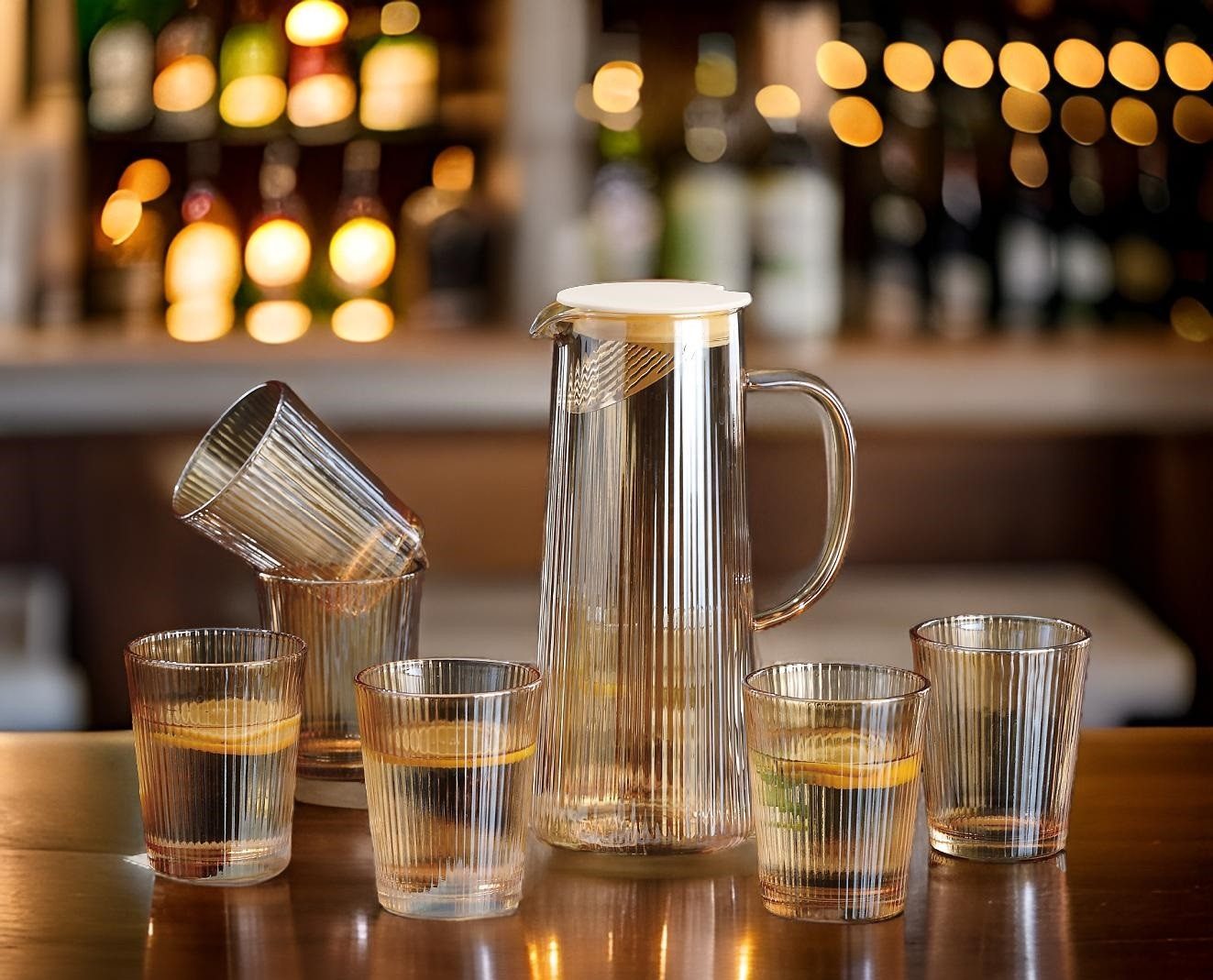 Cheffinger Gläser-Set Trinkgläser Wasser Cocktail Saft Gläser 0,26L m. Karaffe Set 7tlg, Material: Glas