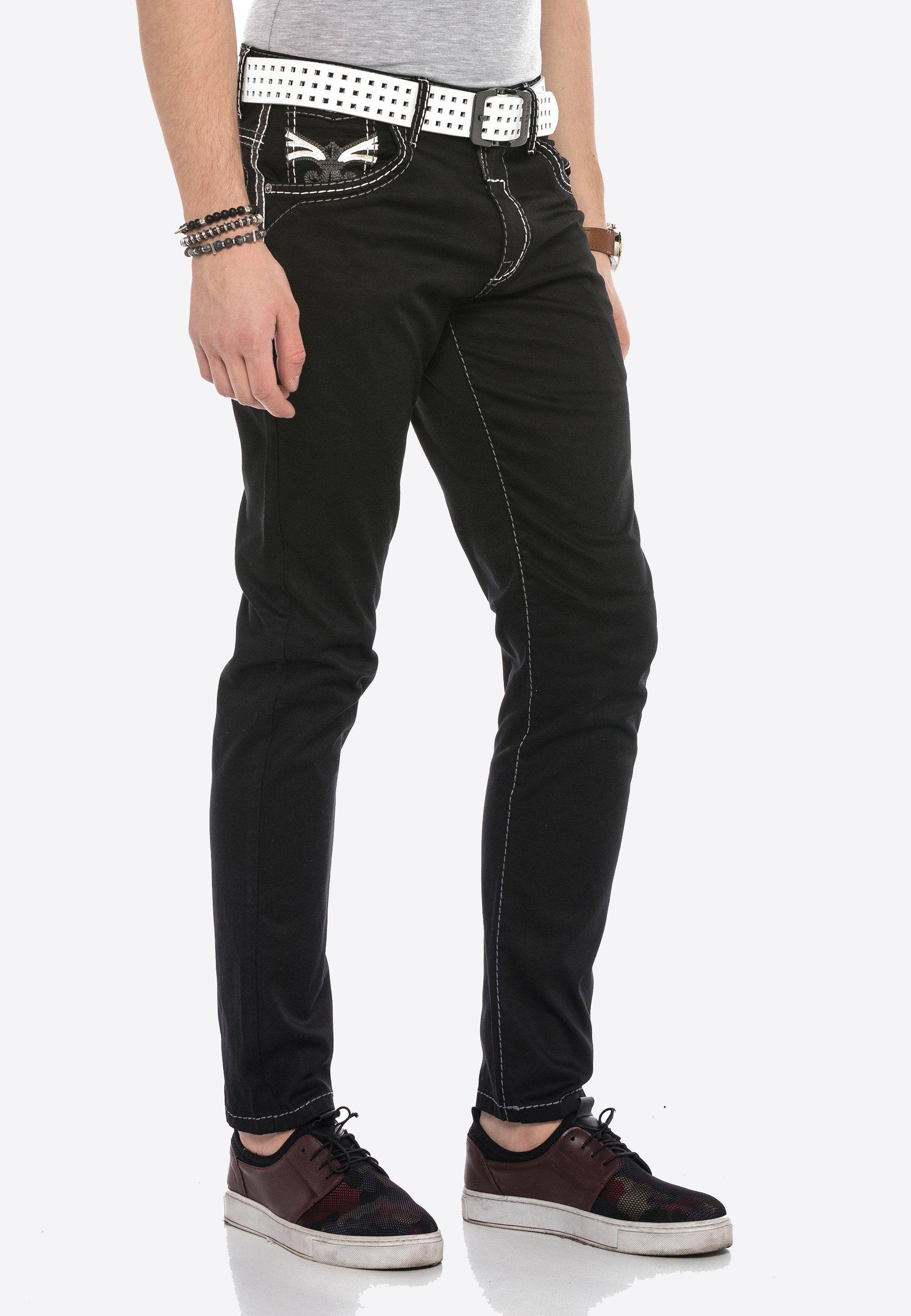 mit & Bequeme cooler Cipo Jeans Baxx Stickerei