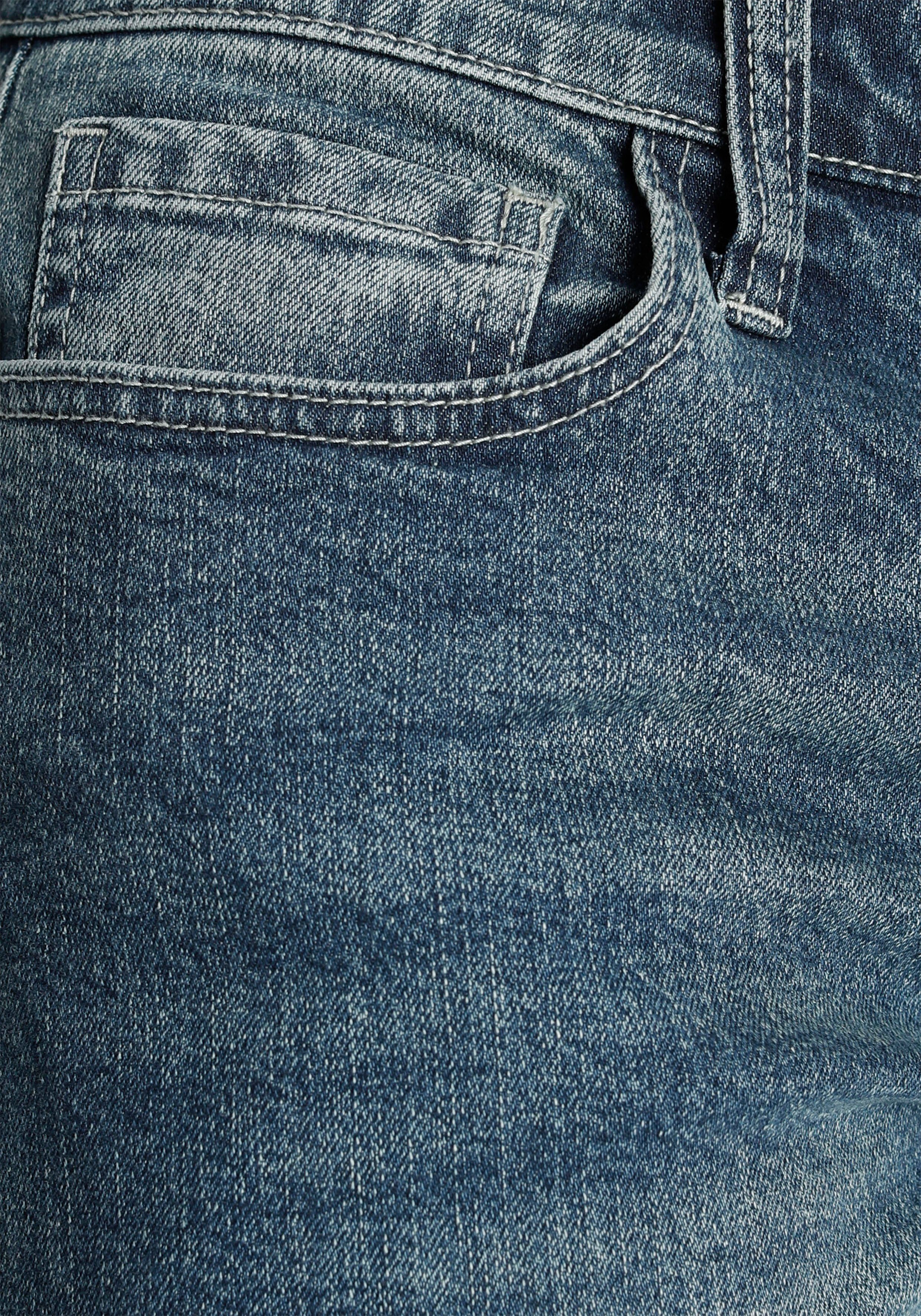 5-Pocket-Stil dark im AJC Slim-fit-Jeans blue