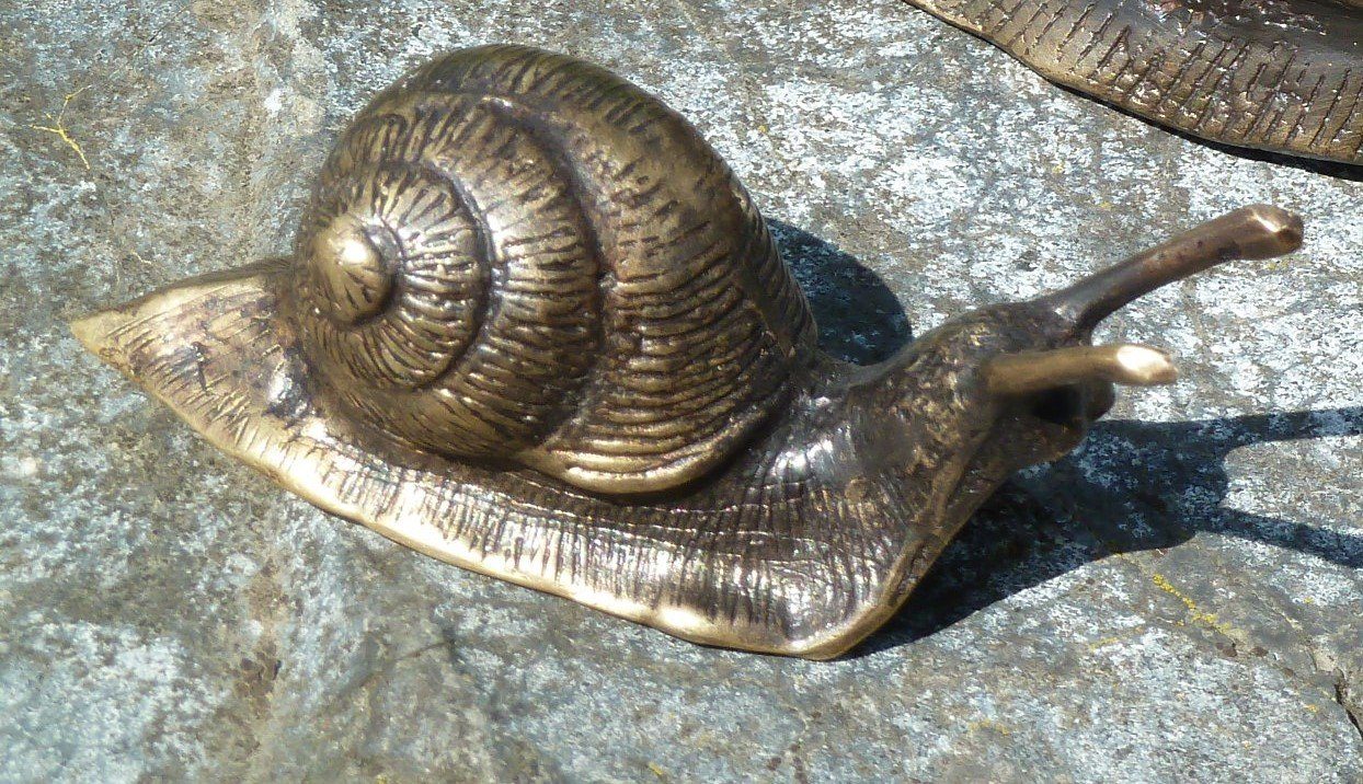 IDYL Dekofigur IDYL BronzeSkulptur Schnecke mini gerade