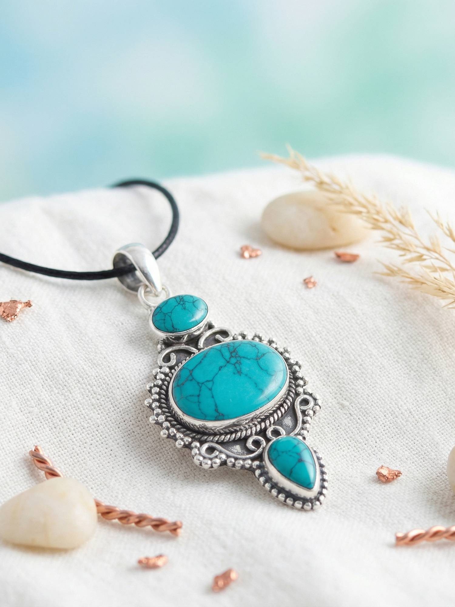 mantraroma Kettenanhänger BURUNG aus 925 Silber mit Türkis (Kettenanhänger am Baumwollband im Schmuckbeutel), 925 Sterling Silber Kettenanhänger für Damen