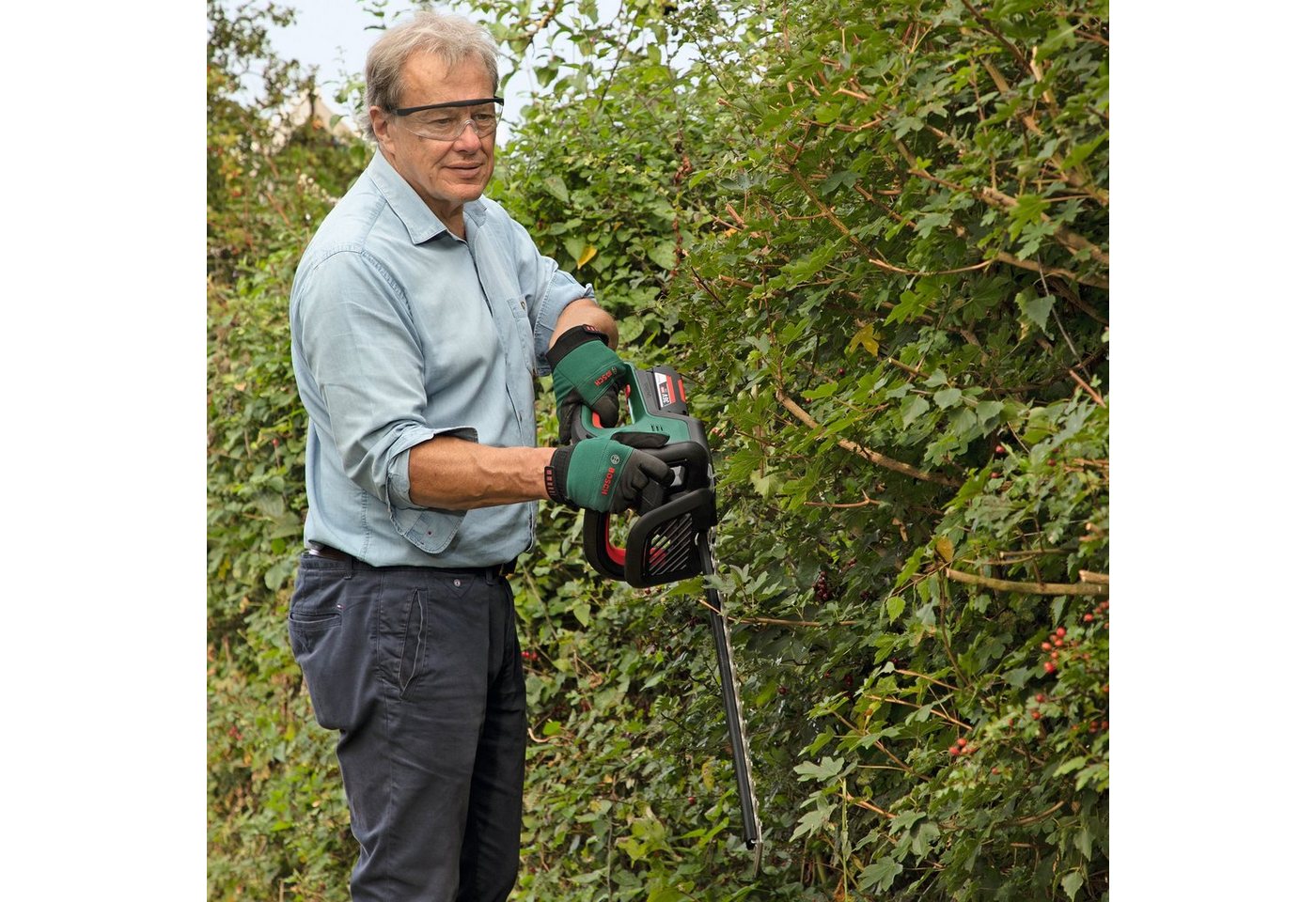 Thumbnail - Bosch Home & Garden Akku-Heckenschere AdvancedHedgeCut 36V 65 28, mit Akku 36V/2,0 Ah und Ladegerät