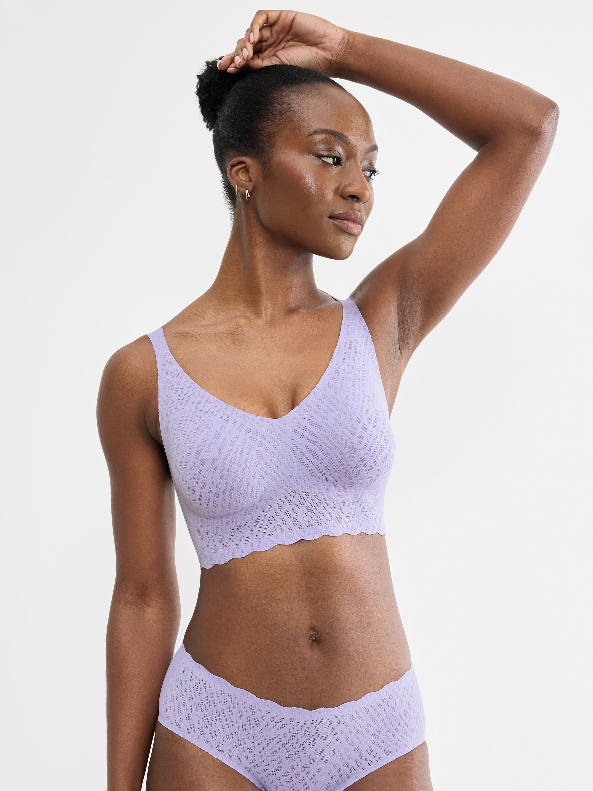 Sloggi Bralette ZERO Feel Bliss herausnehmbare, atmungsaktive Pads, Stretch-Spitze, mittlerer Halt