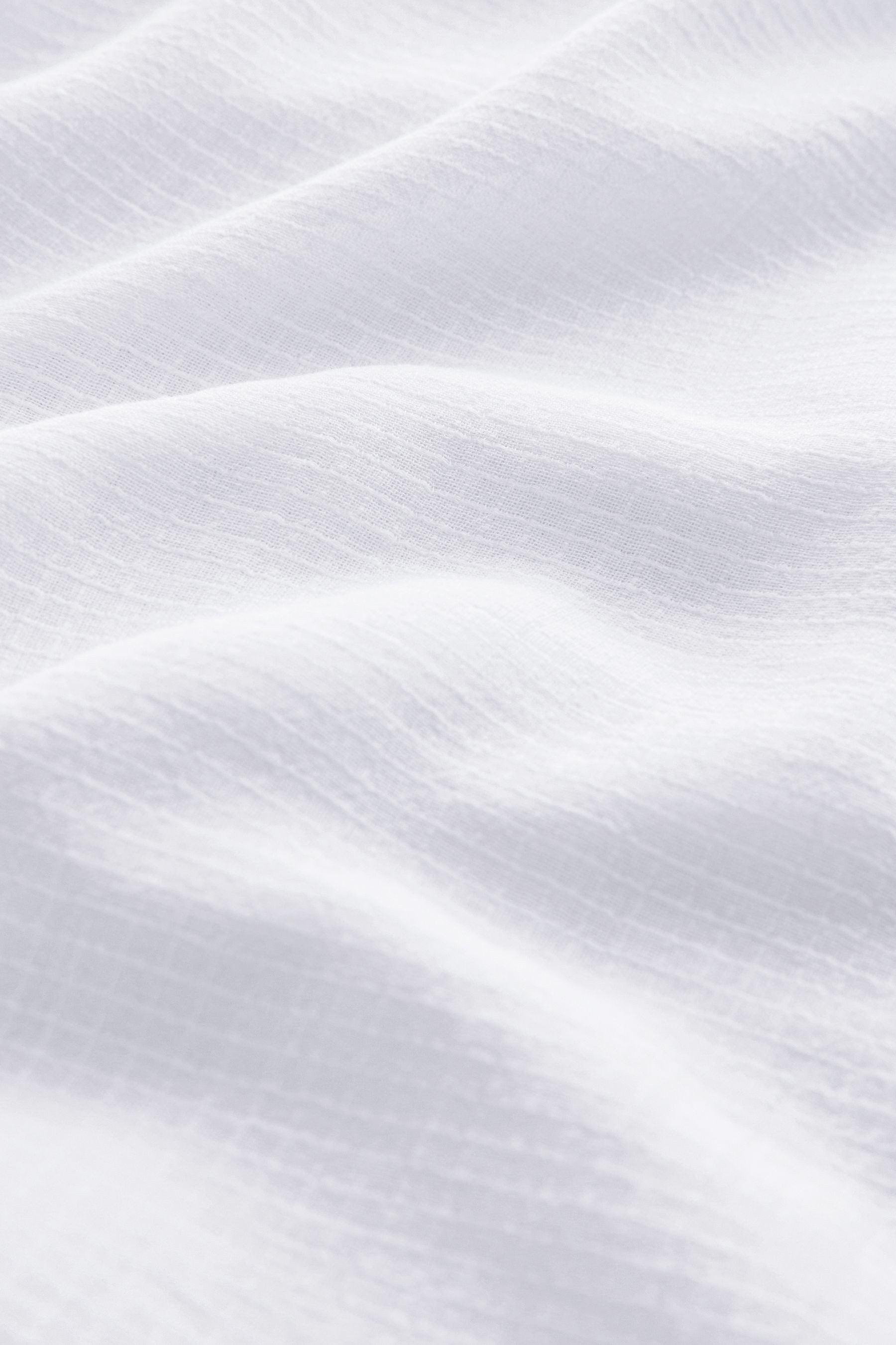 Next Rüschenbluse Ärmelloses Oberteil mit Stickerei und Rüschen (1-tlg)