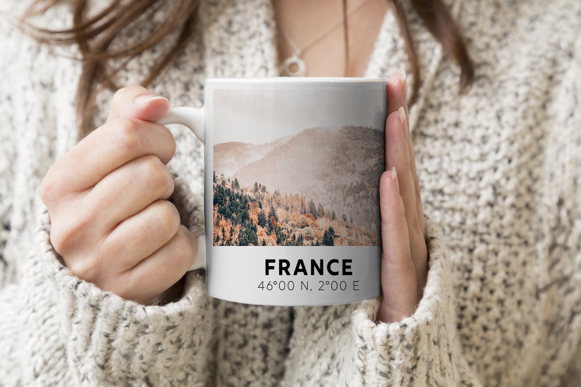 MuchoWow Tasse Kaffeetassen, - Keramik, - Teetasse, Becher, Wald Nebel, Frankreich Geschenk - Teetasse, Berge