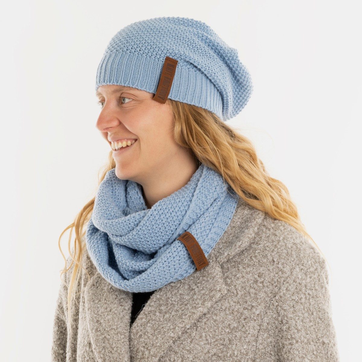 Knit Factory Strickschal Coco Loop Schal Crystal Blue One Size, (Set, 1-St. Spar-Set), Schal Damen Herren set loop tücher schals winter Strick Mode herbst