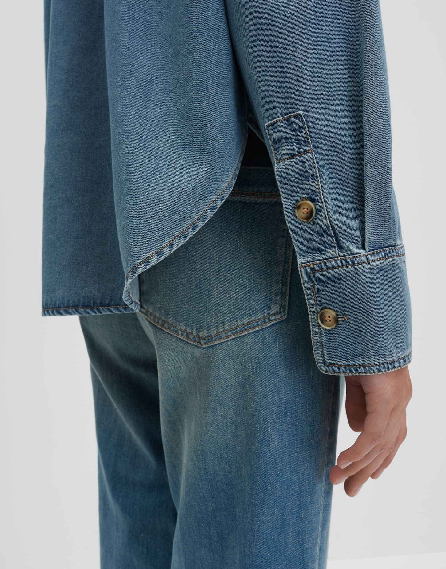 someday Jeansbluse ZUTIE Slim aus nachhaltigem BCI Cotton Weicher Denim mit großer Brusttasche und geradem Schnitt