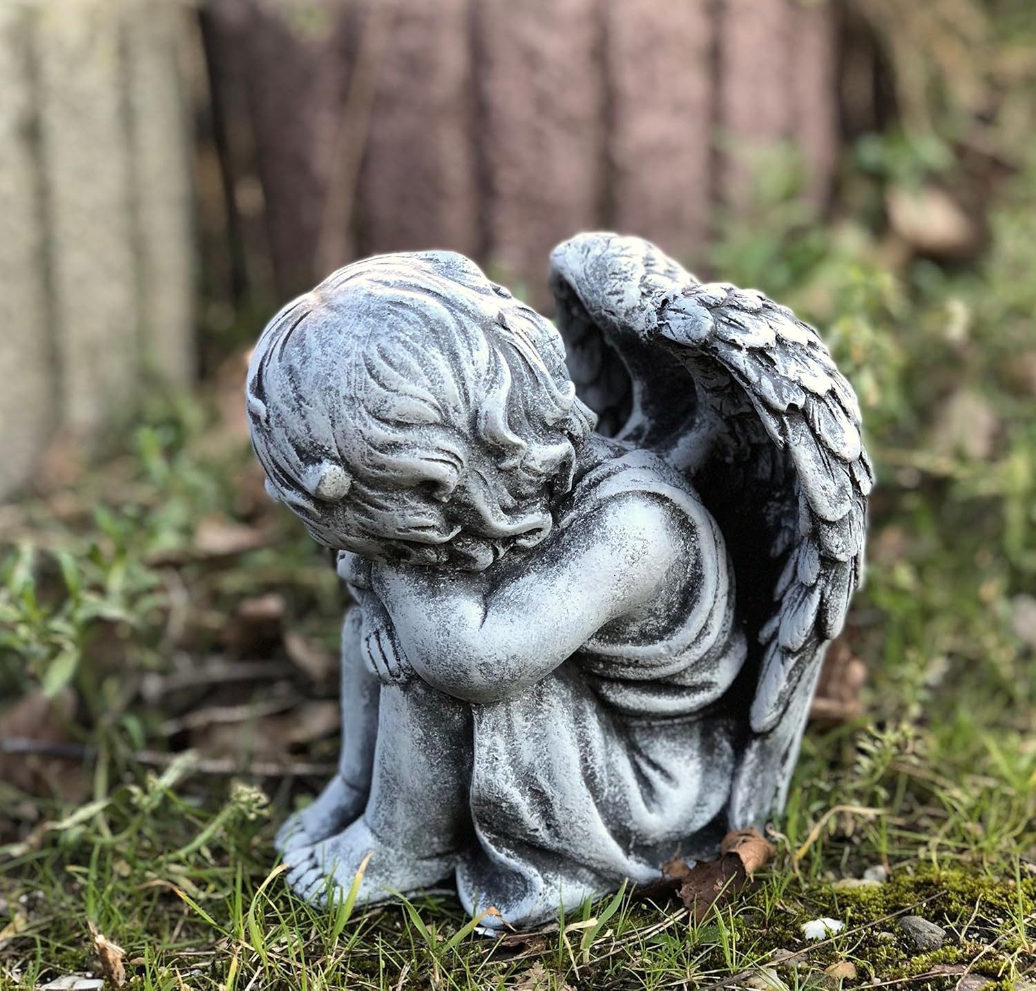 Stone and Style Engelfigur Frostfeste Steinfigur sitzender Engel