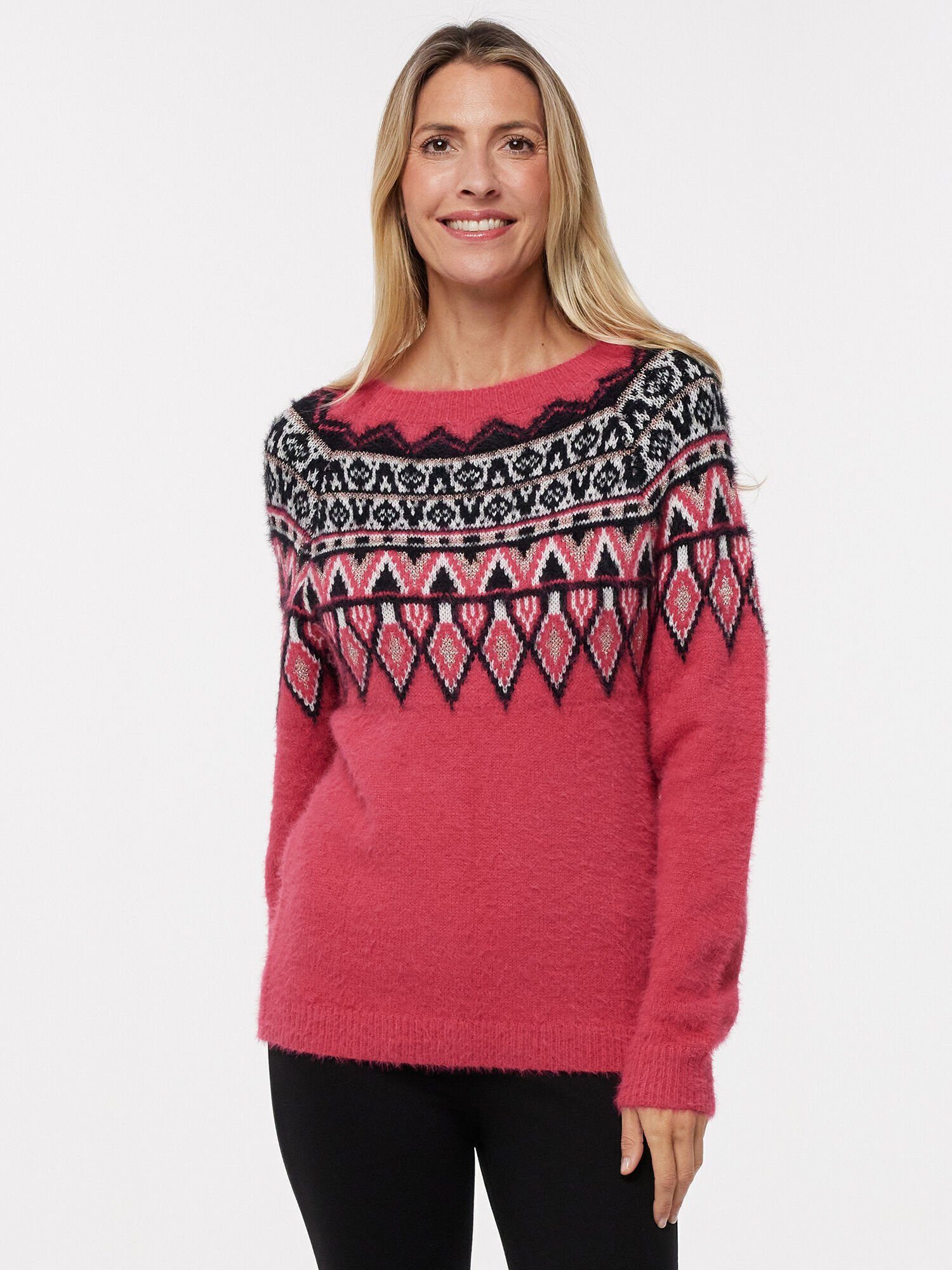 Sarah Kern Strickpullover Norwegerpullover koerpernah mit Ethnomuster