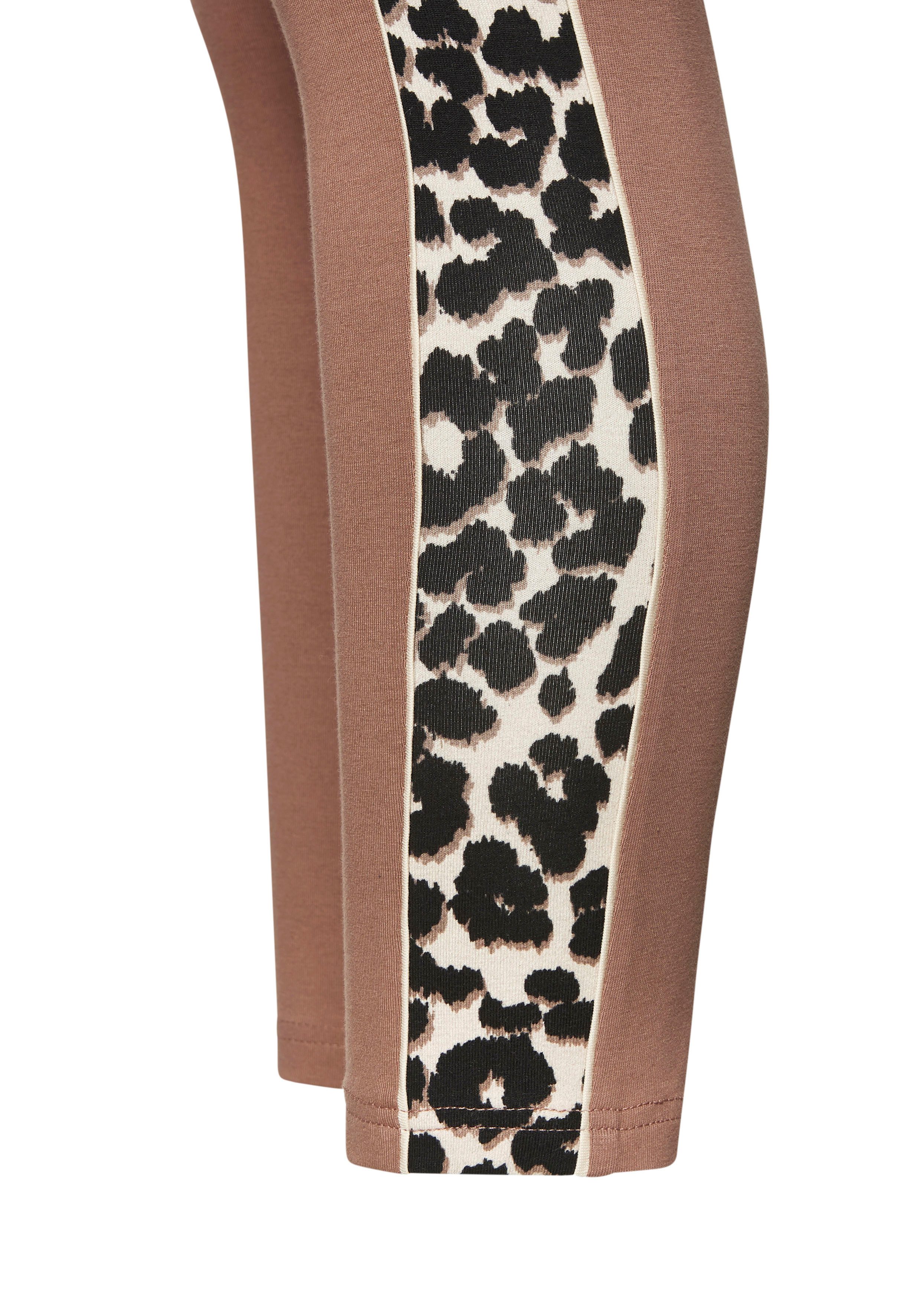LASCANA ACTIVE Leggings Einsätze mit Leopardenmuster an den Beinen