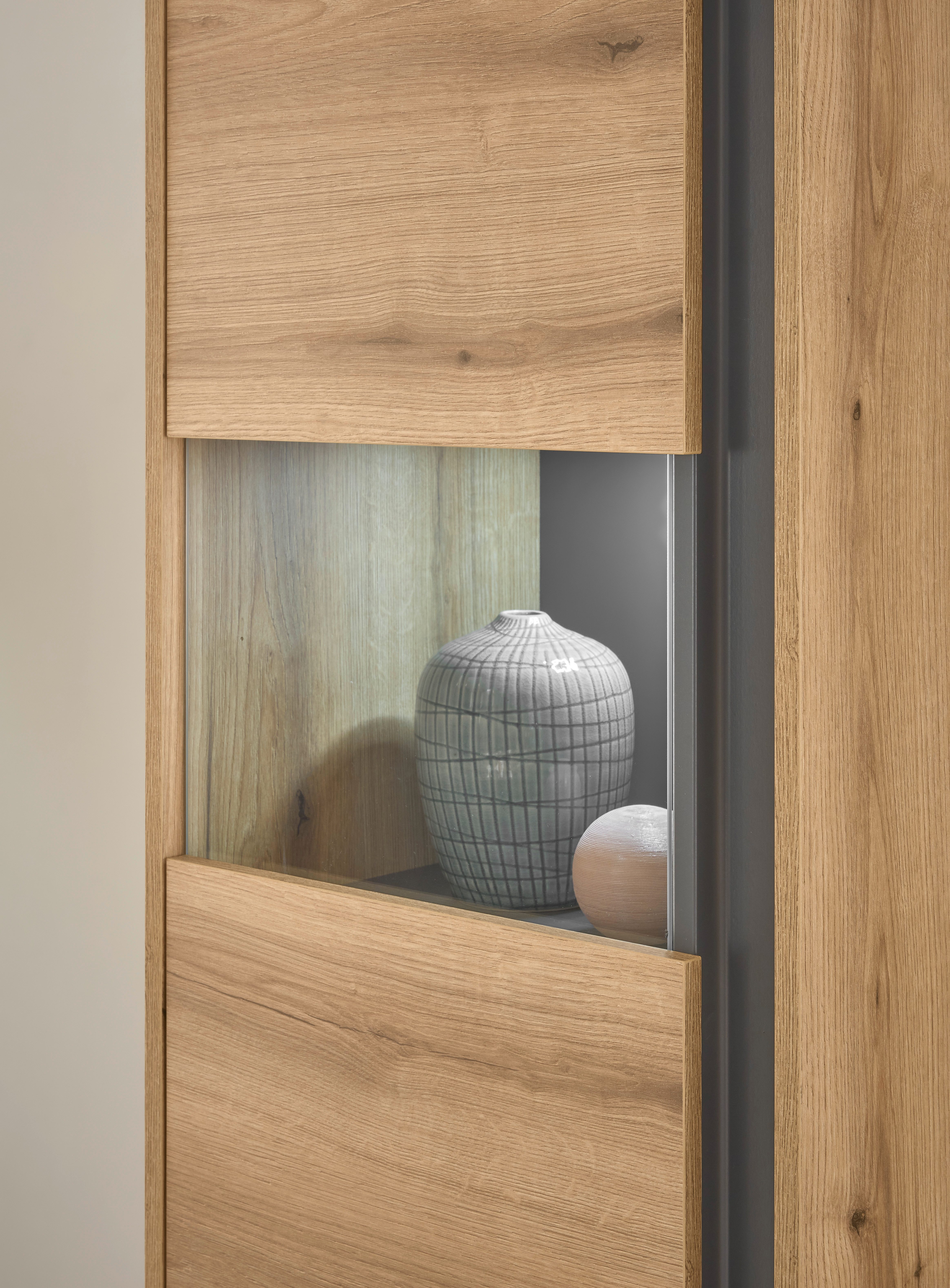 Home affaire Vitrine City/Giron, moderner Hochschrank, Glasvitrine zeitlos, modern, ausreichend Stauraum, vielseitig einsetzbar – Bild 5 von 5
