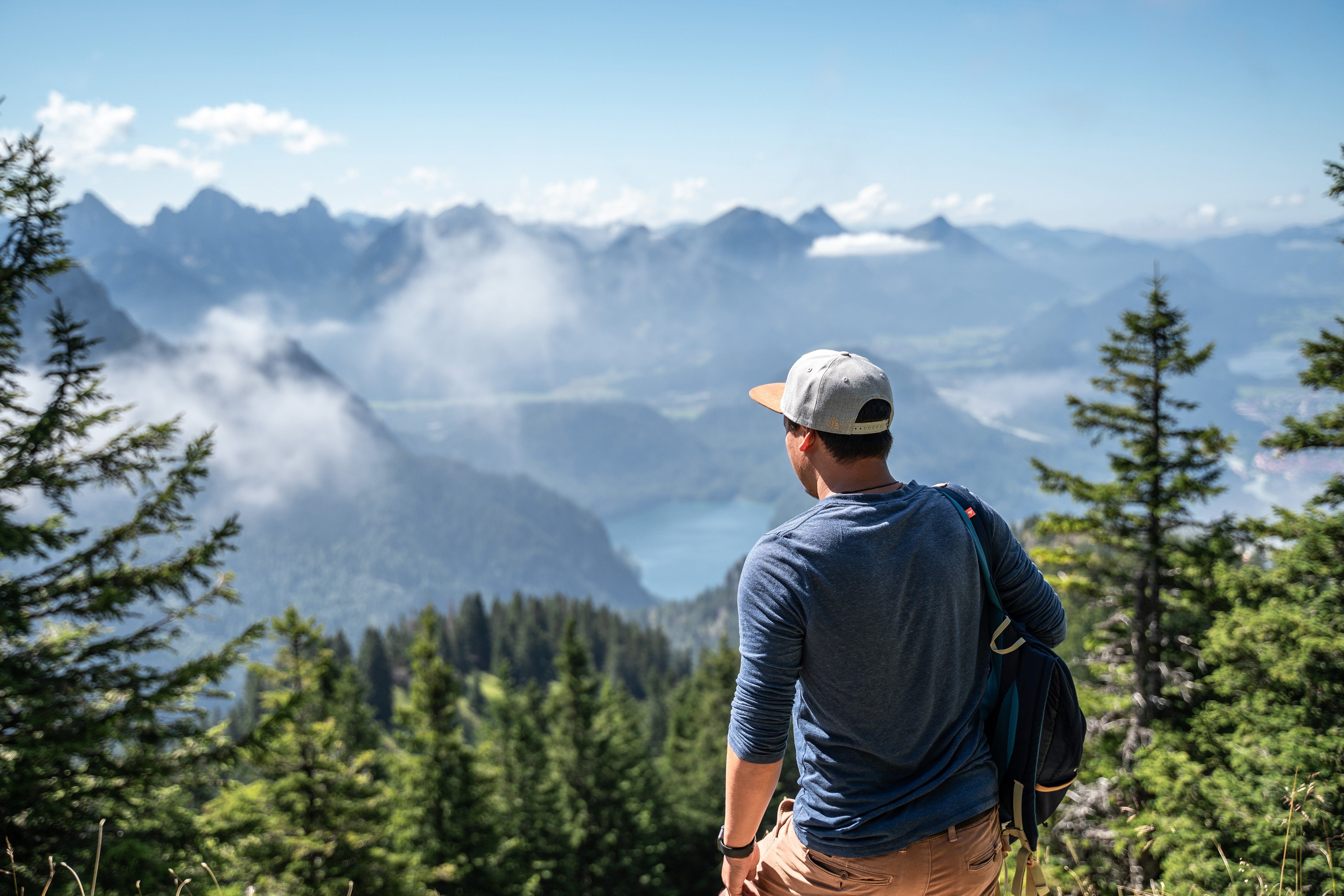 Jumping Bird Snapback Cap