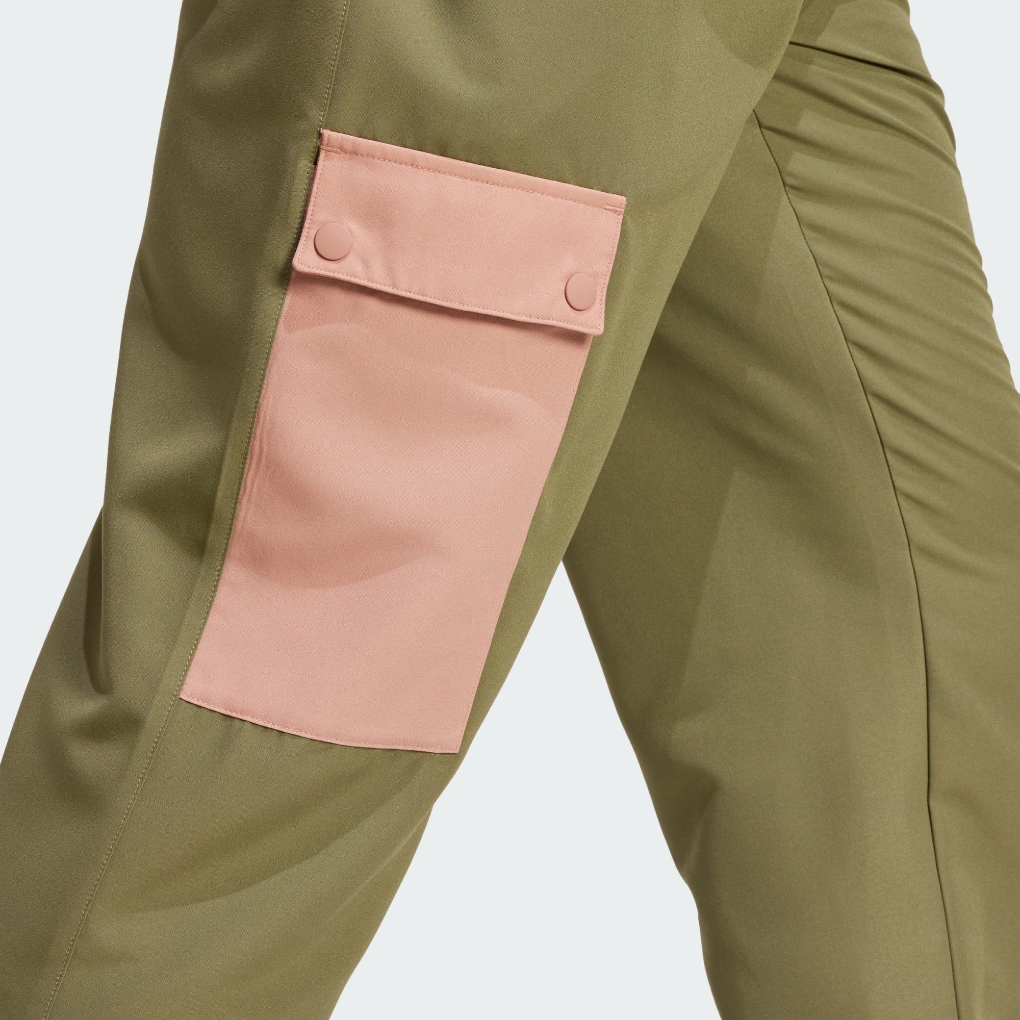 adidas Sportswear Trainingsanzug SPORTSWEAR WOVEN CARGO TRAININGSANZUG (1-tlg)