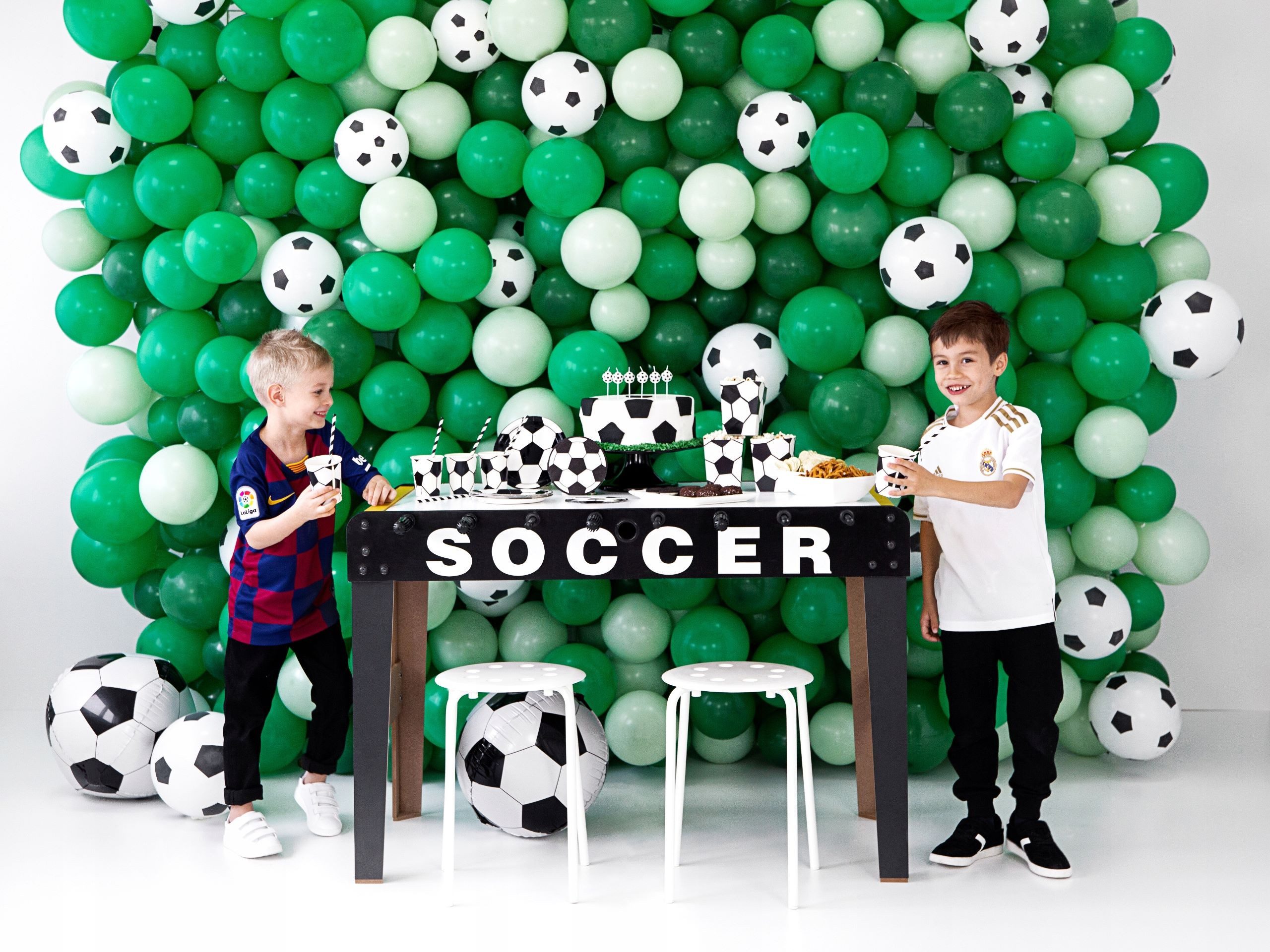 Festivalartikel Geburtstagskerze Fußball-Geburtstagskerzen-Set, 6 Stück, 6-7cm hoch, Fußballkollektion