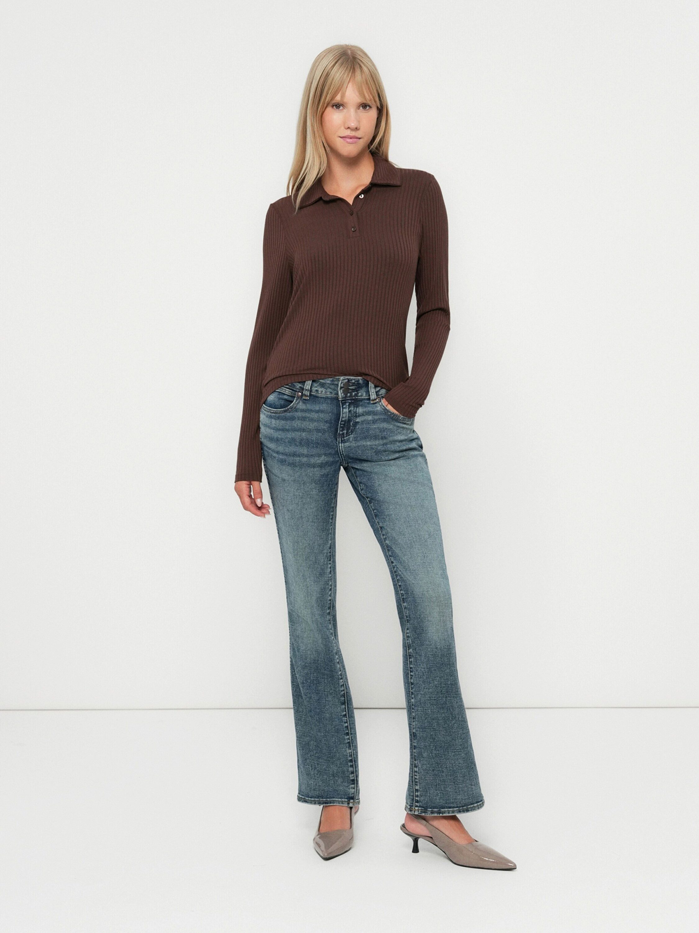 Wrangler Bootcut-Jeans LOW RISE BOLD BOOT (1-tlg) Plain/ohne Details