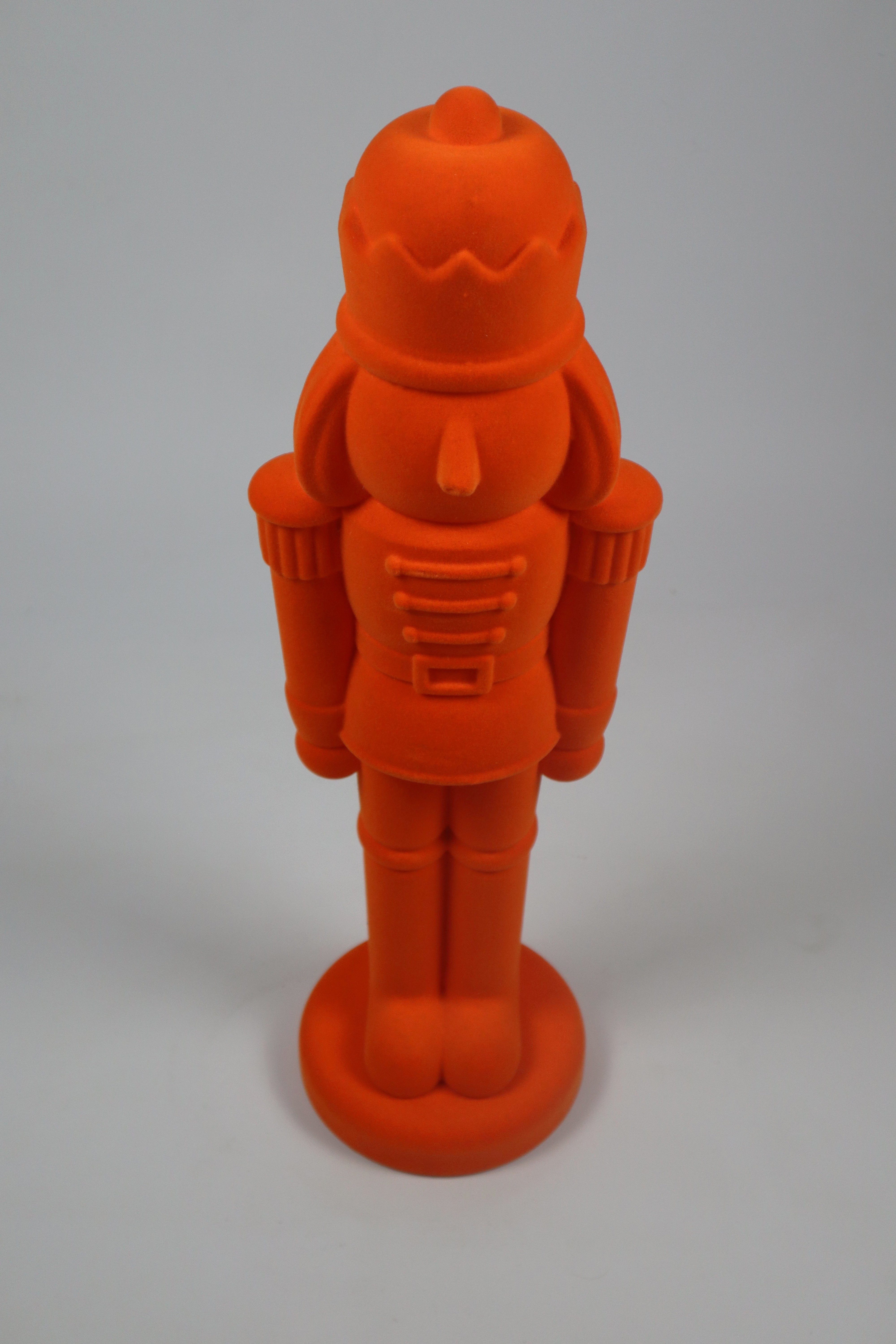 AM Design Weihnachtsfigur Nussknacker mit samtweichem Flock, in verschiedenen Größen und Farben