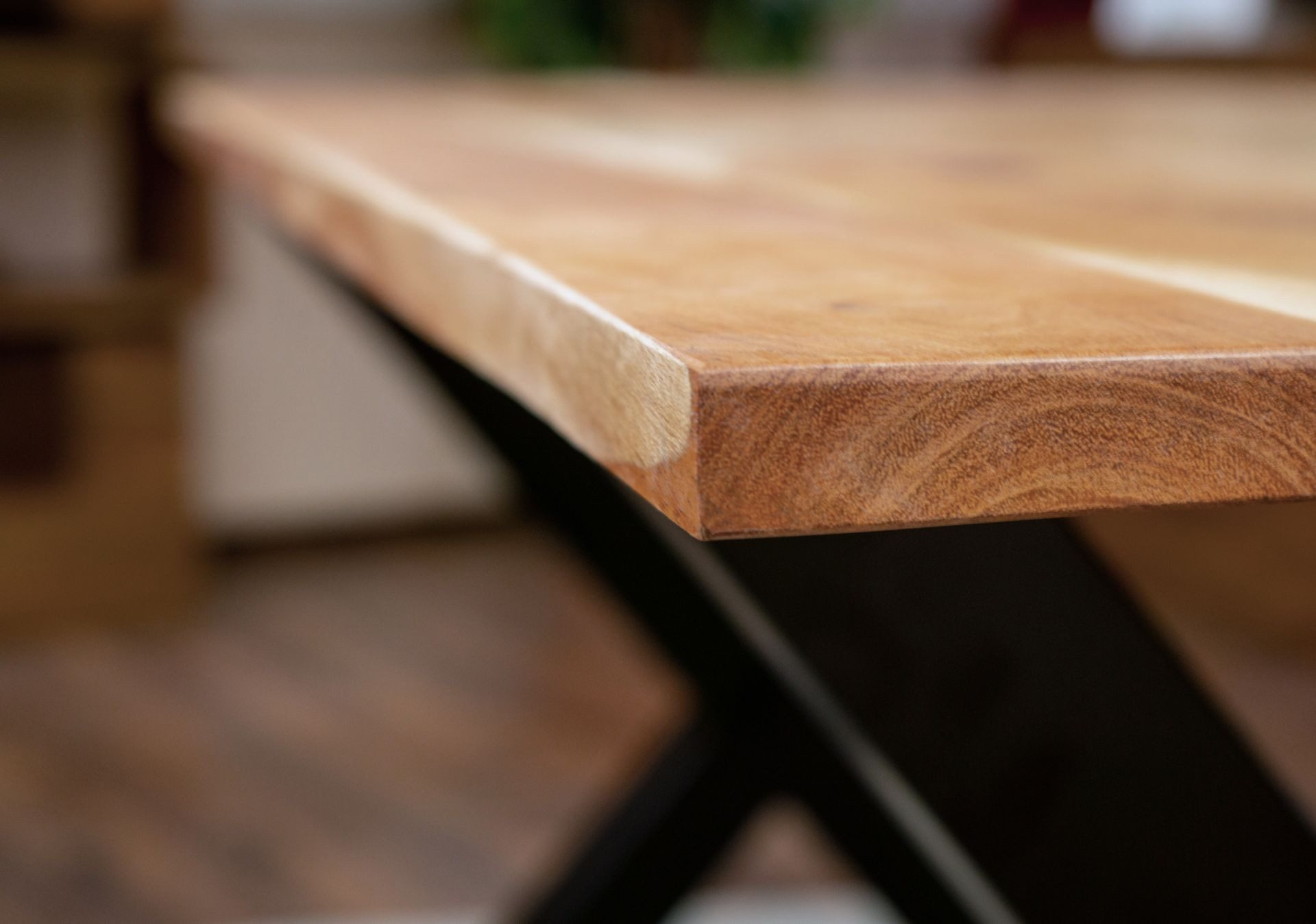 SAM® Esstisch Pisa, massives Akazienholz, gerade Kante, X-Gestell Metall schwarz