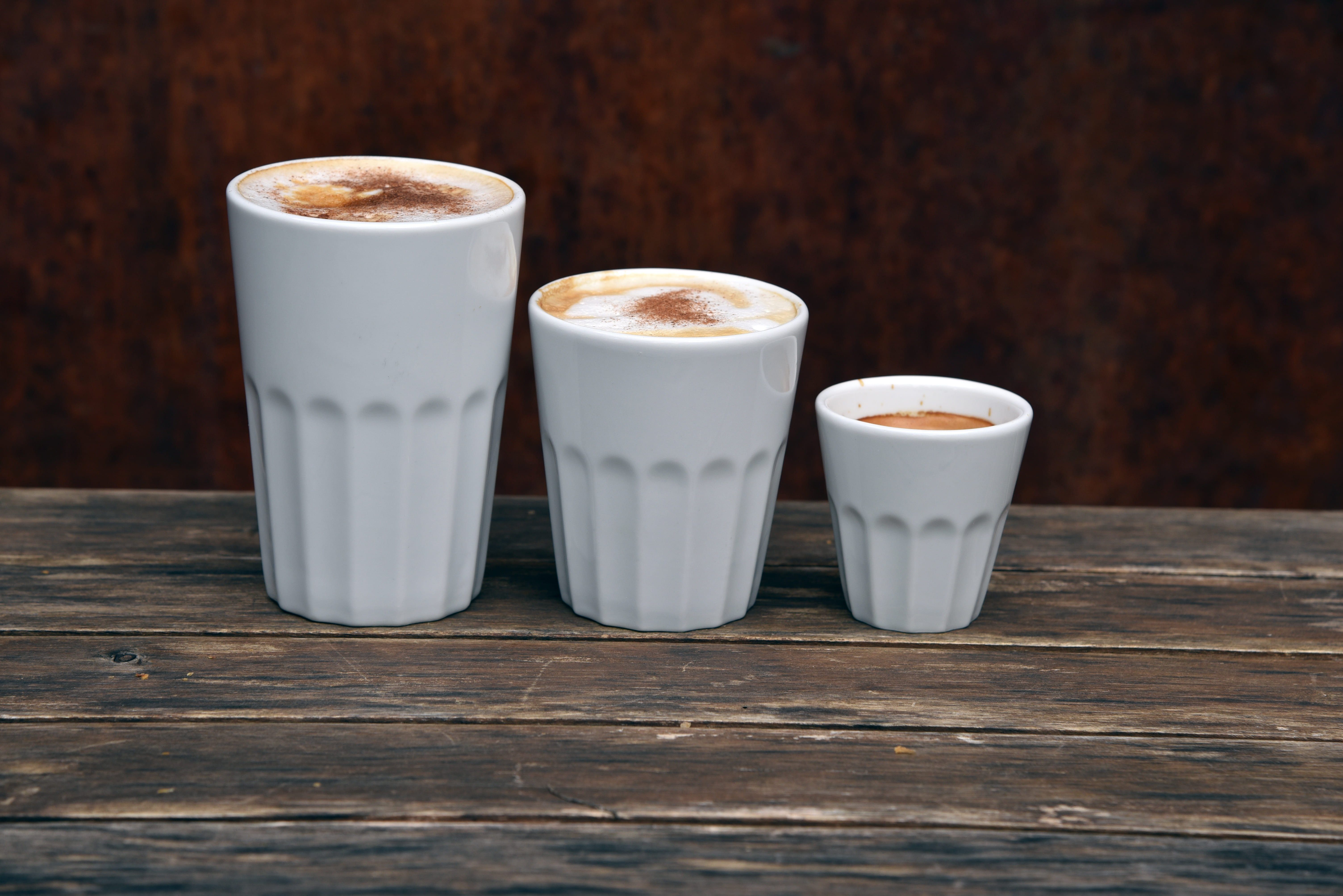 French Latte-Macchiato-Tasse in Mahlwerck 400 Taste Made EU Pearl White 100% Manufaktur Kaffeetasse, Porzellan, klimaneutral, ml, spülmaschinenfest,