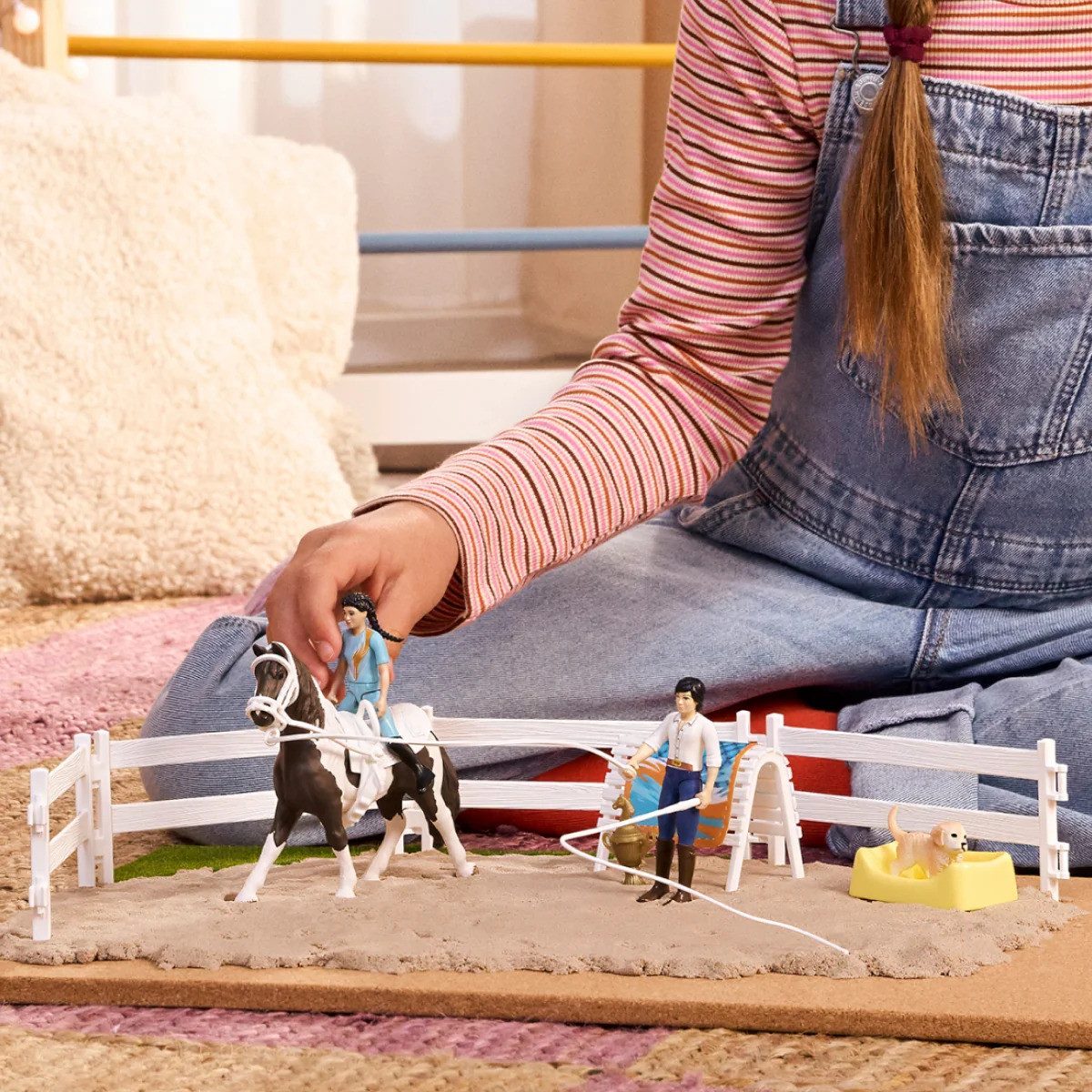Schleich® Spielwelt HORSE CLUB, Kim's Voltigier Set (42799), (19-tlg)