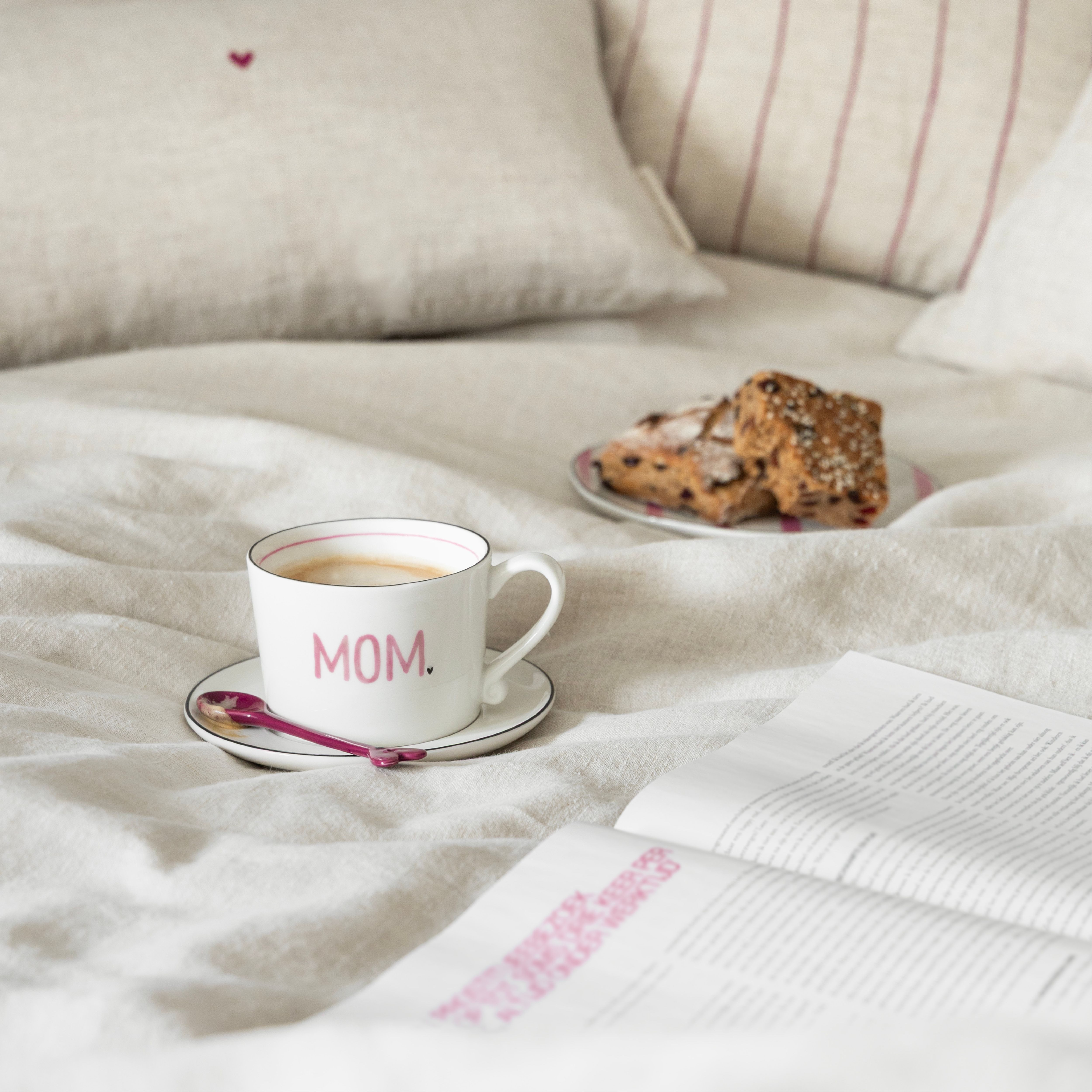 Bastion Collections Tasse Kaffeetasse „MOM“ Rosa, Geschenkidee Muttertag, Keramik, 250ml
