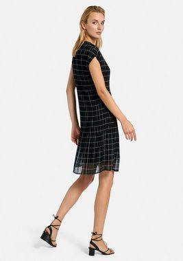 Uta Raasch Abendkleid Sleeveless dress with check pattern .