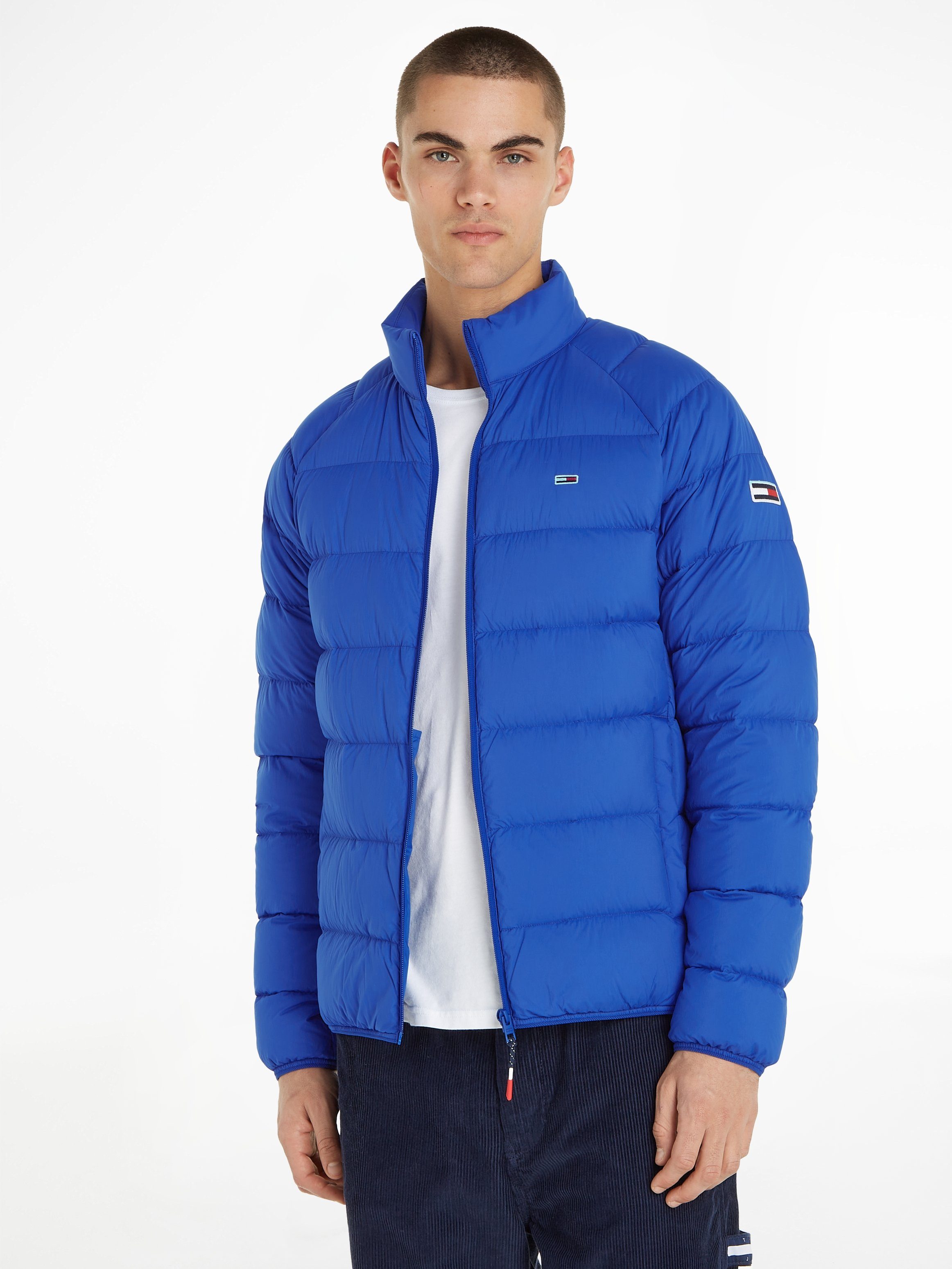 Tommy Jeans Daunenjacke TJM LIGHT DOWN JACKET mit Logostickerei