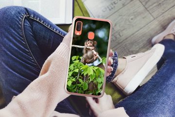 MuchoWow Handyhülle Baby - Affe - Äste, Handyhülle Samsung Galaxy A20e, Smartphone-Bumper, Print, Handy