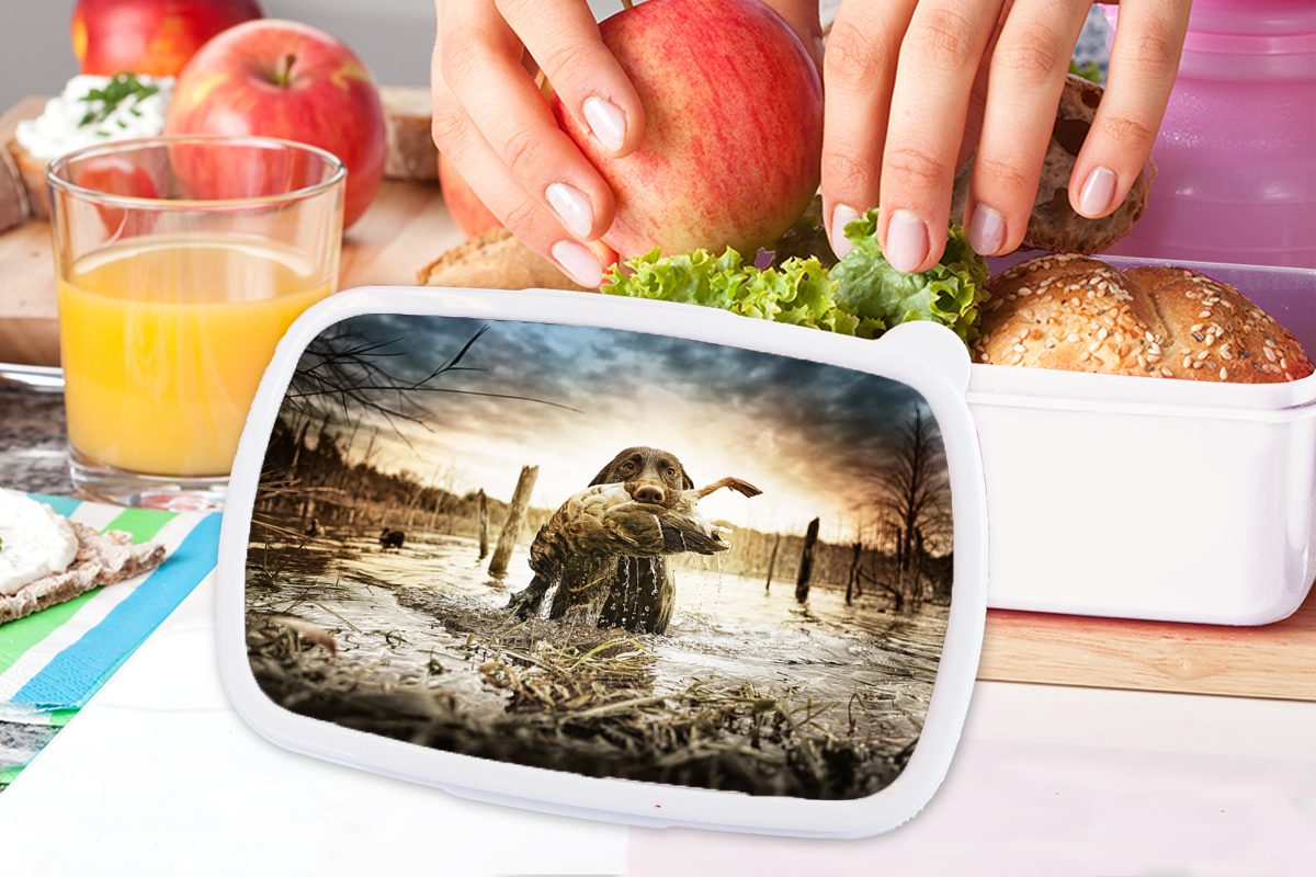 MuchoWow Lunchbox Ein Brotdose, (2-tlg), Kinder Brotbox Kunststoff, Jagd mit Hund weiß einer vollendet im für Erwachsene, Ente Jungs und Maul, für Mädchen seine und