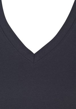 H.I.S Capri-Pyjama (2 tlg., 1 Stück) mit karierter Hose und passendem Basic-Shirt